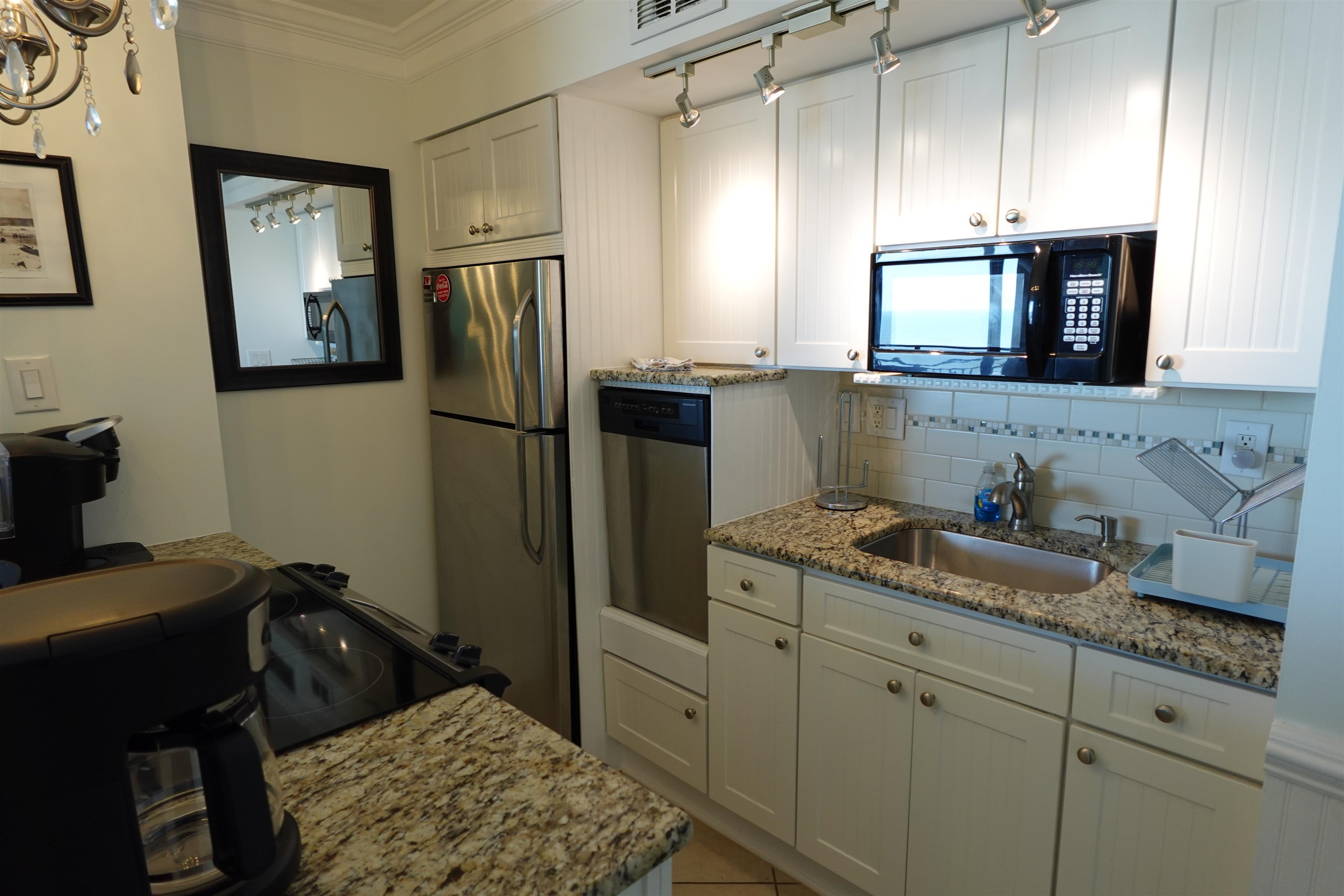 5523 Ocean Blvd. N Property Photo 5