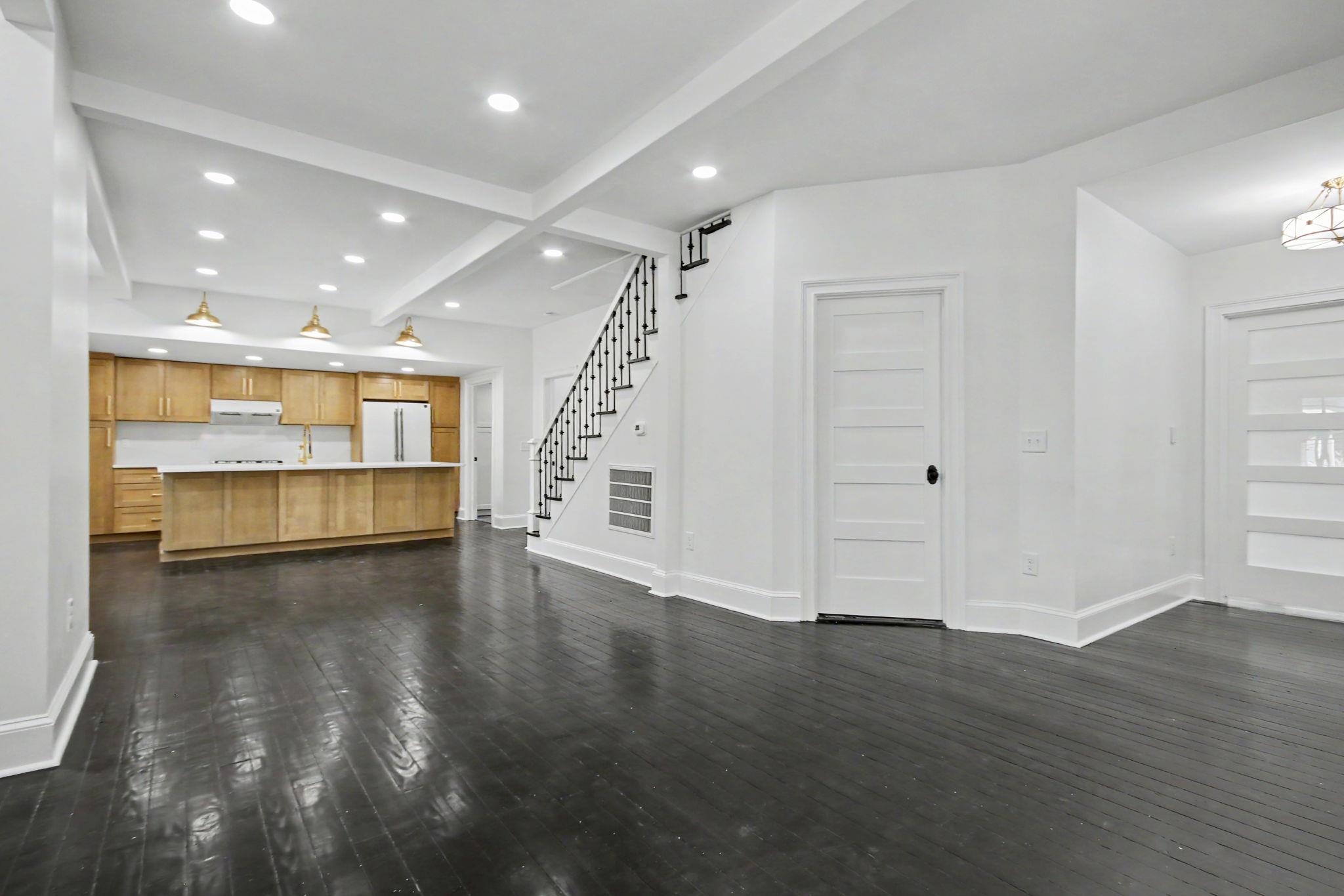 128 Wood St. Property Photo 7