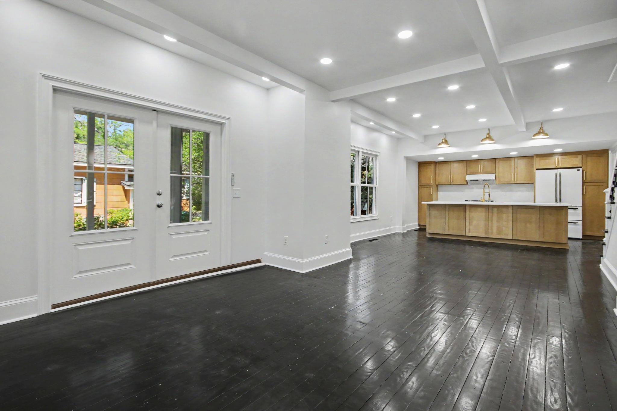 128 Wood St. Property Photo 9