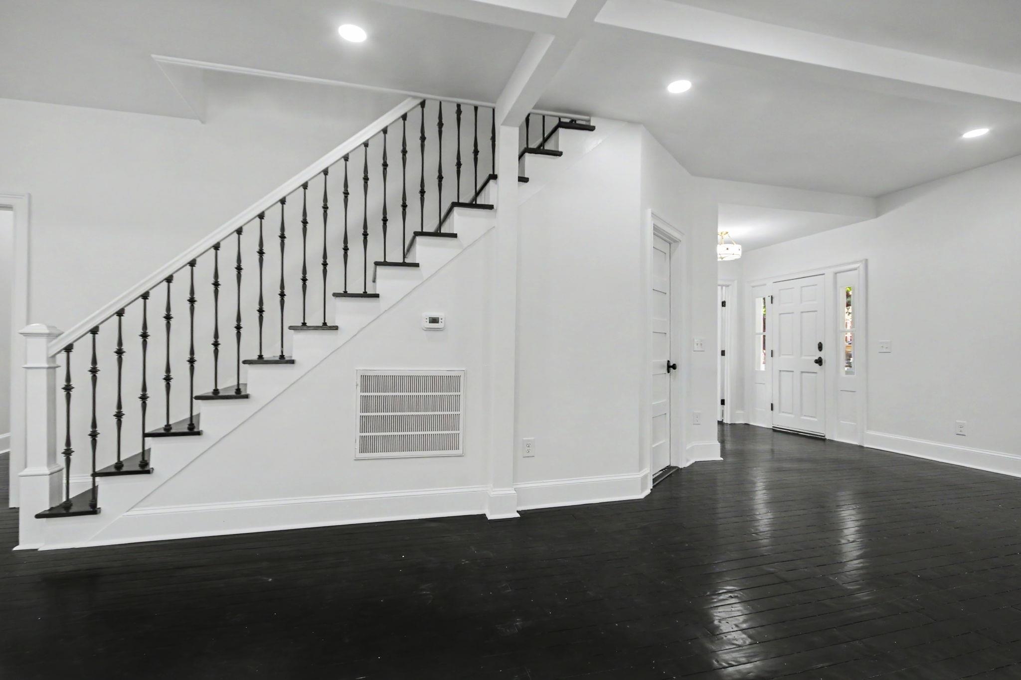 128 Wood St. Property Photo 13