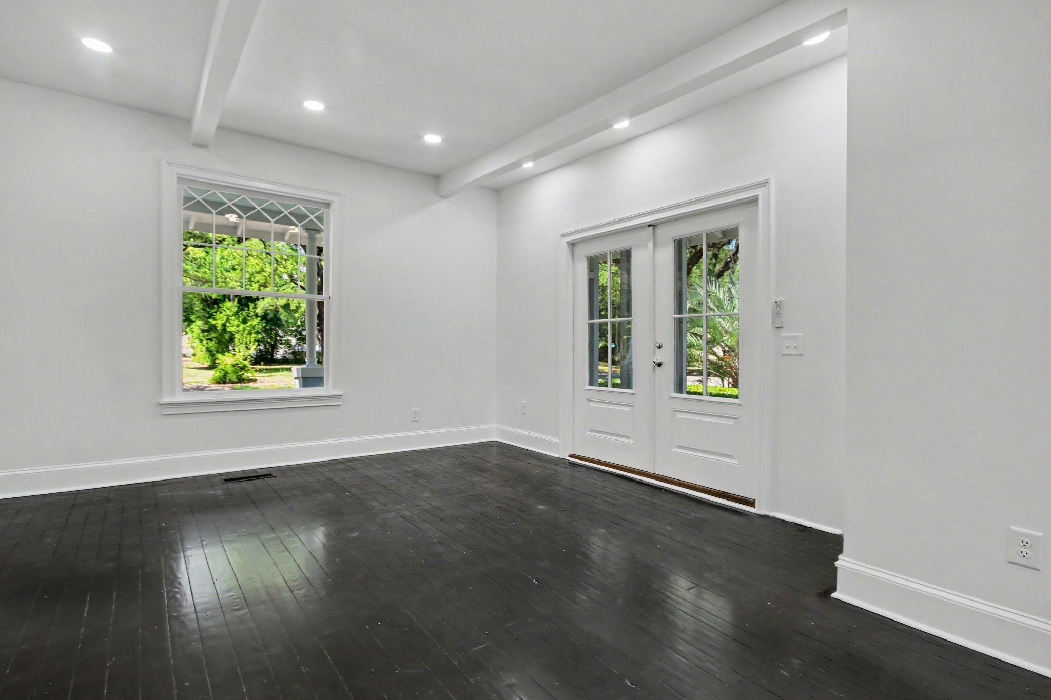 128 Wood St. Property Photo 14