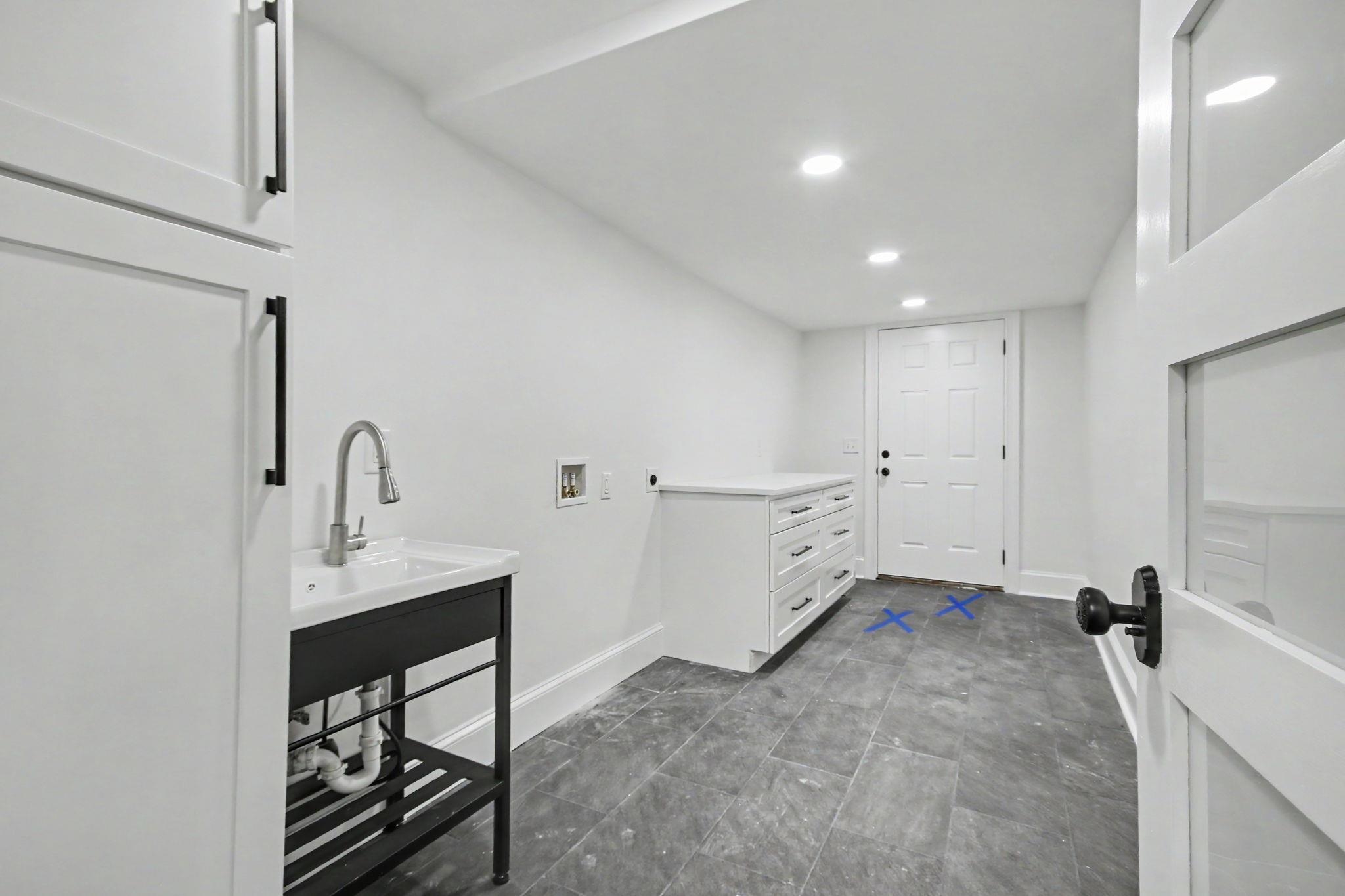 128 Wood St. Property Photo 16