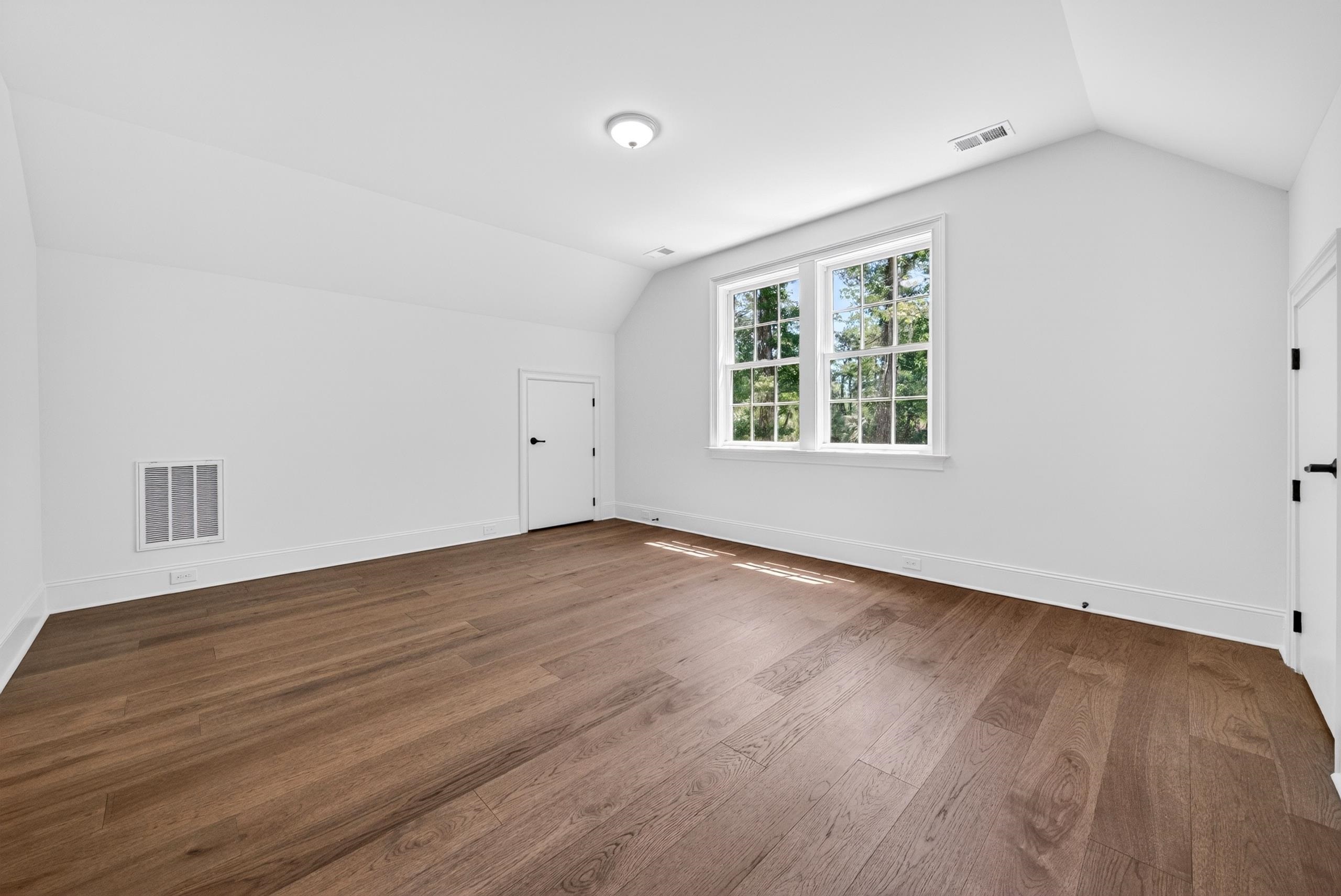 62 Makepeace Pl. Property Photo 27
