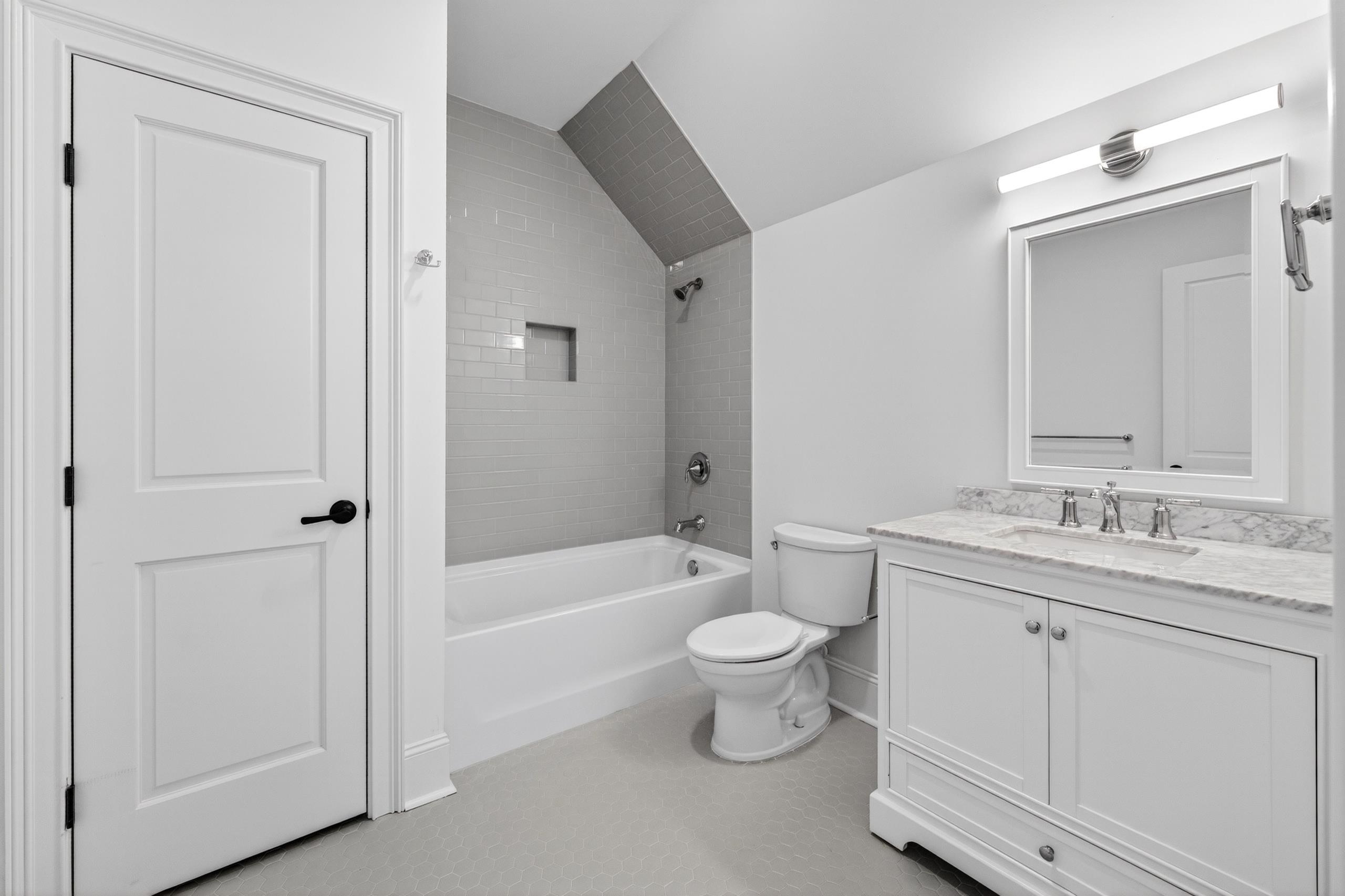 62 Makepeace Pl. Property Photo 28
