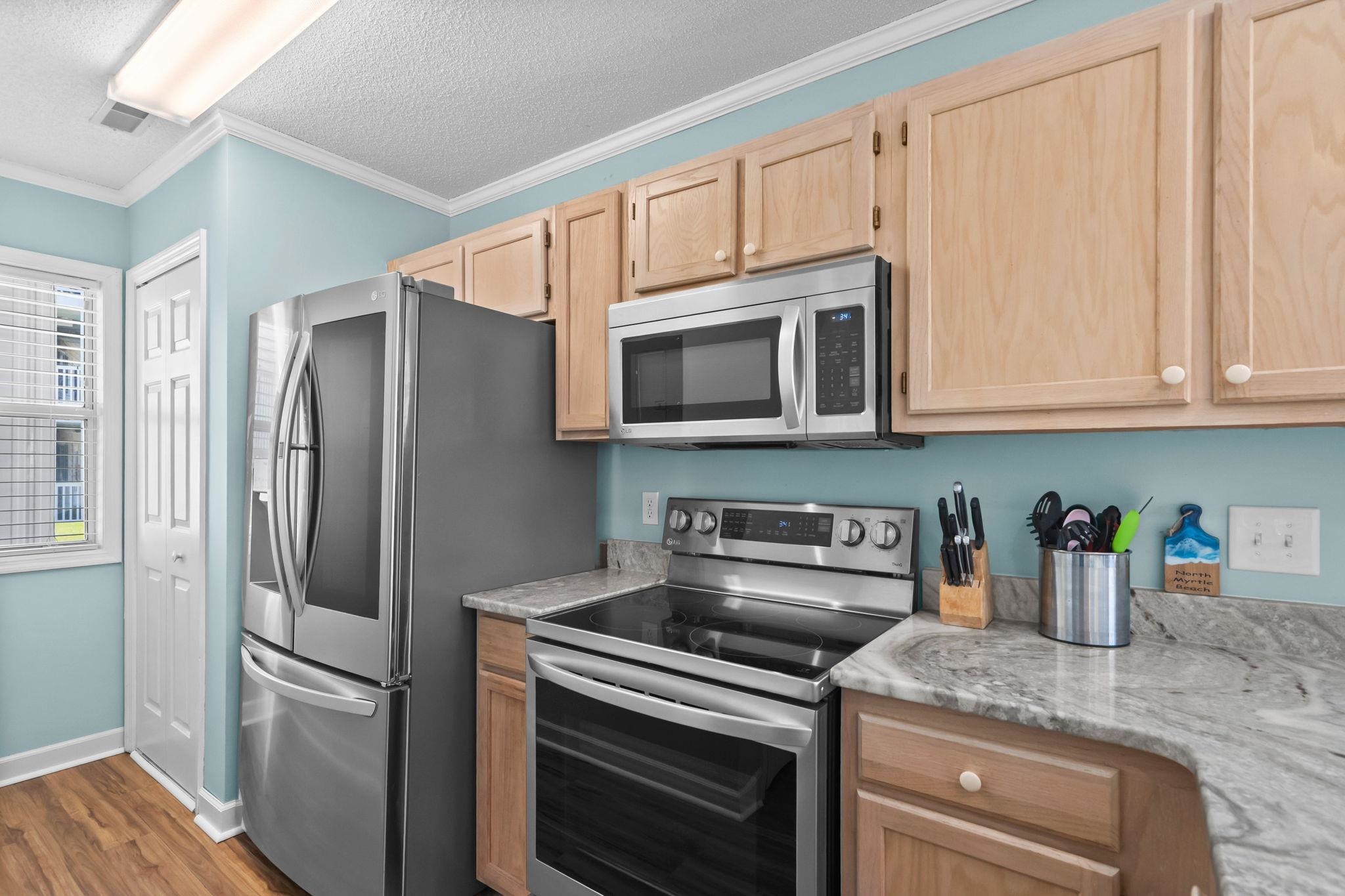 215 Landing Rd. Property Photo 6
