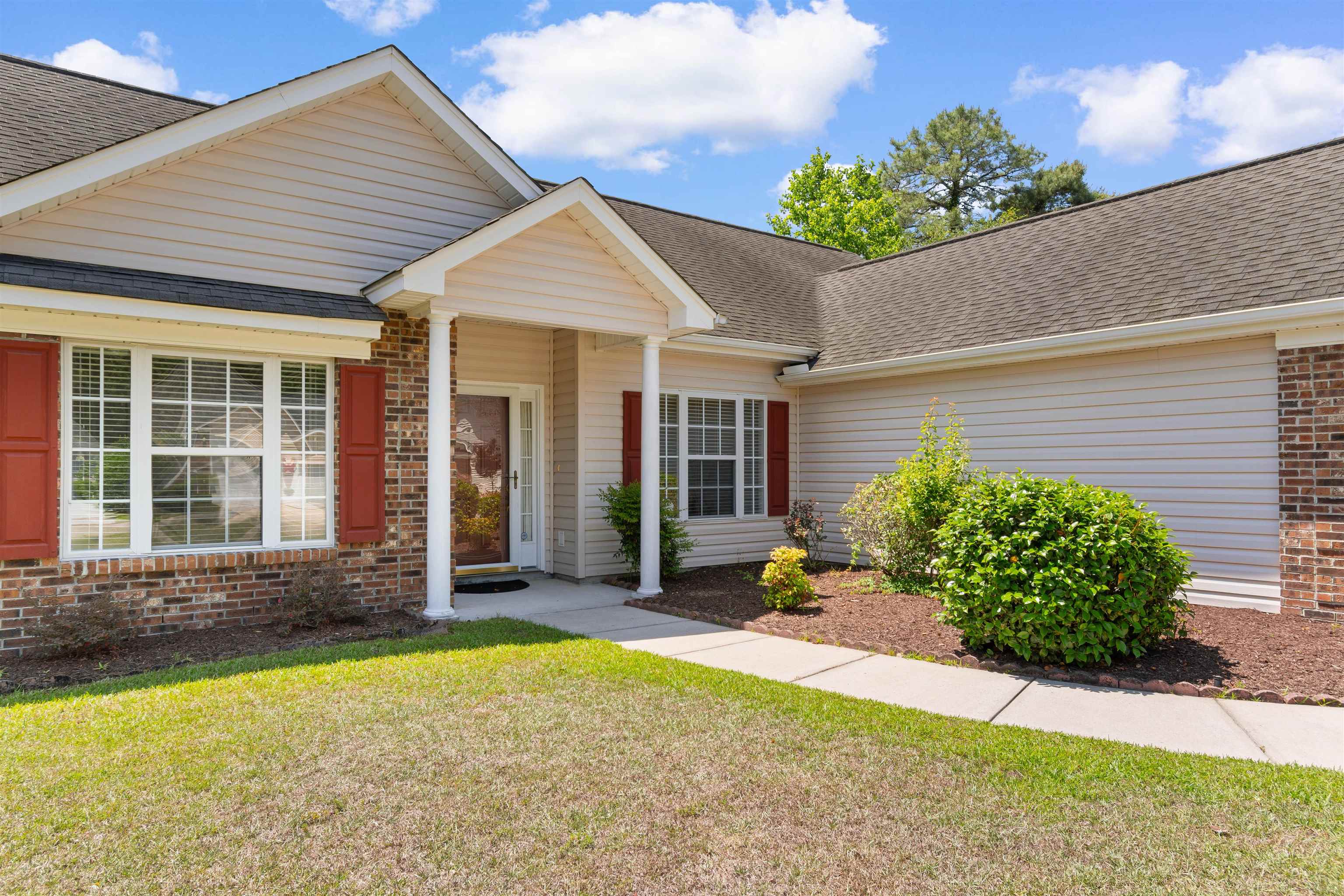 220 Candlewood Dr. Property Photo 2