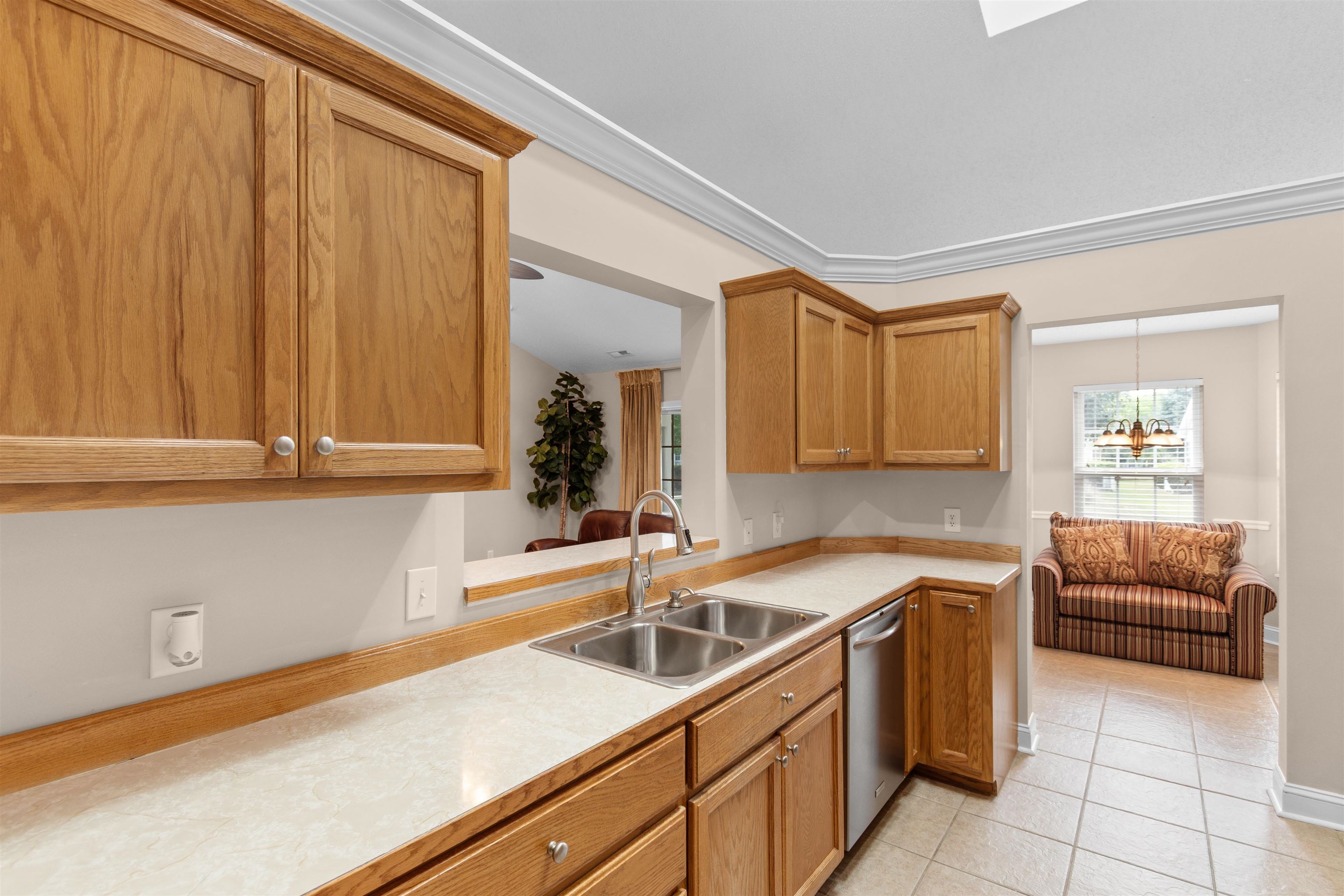 220 Candlewood Dr. Property Photo 7