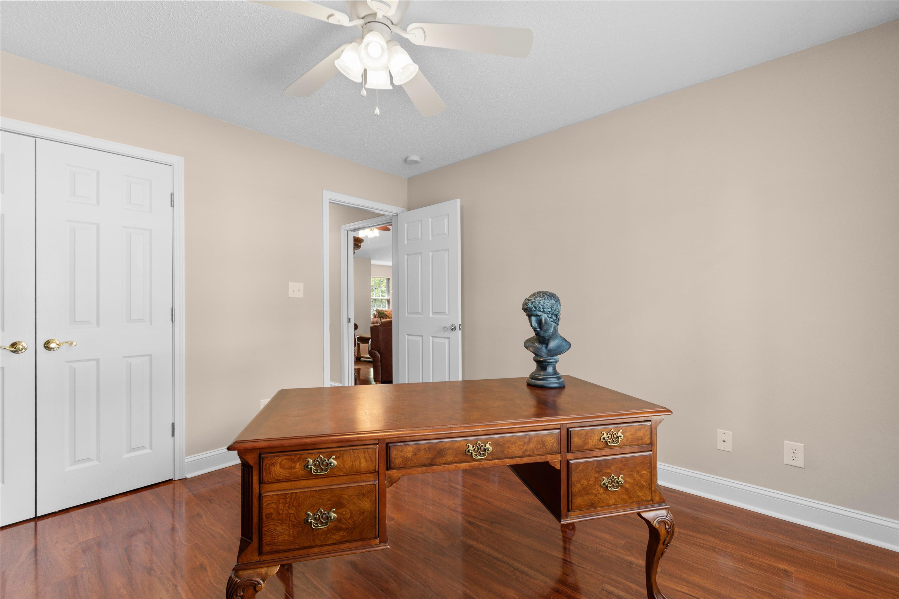 220 Candlewood Dr. Property Photo 19