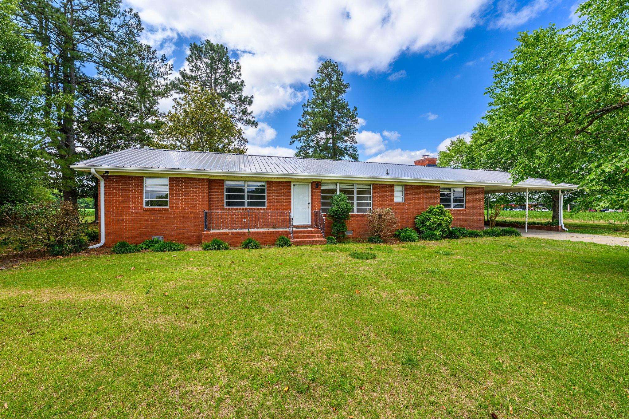 1273 Roseland Rd Property Photo 1