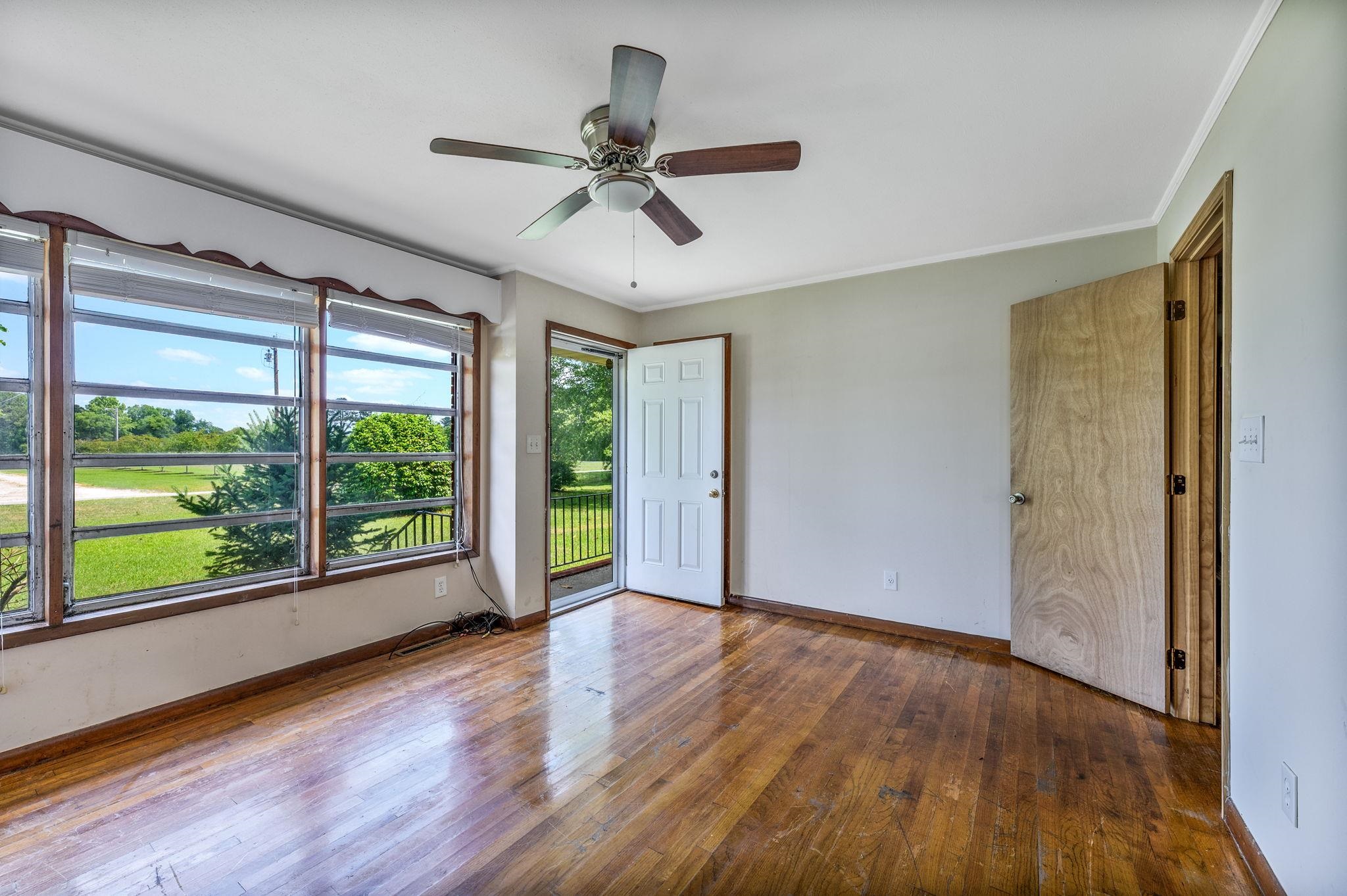 1273 Roseland Rd Property Photo 10