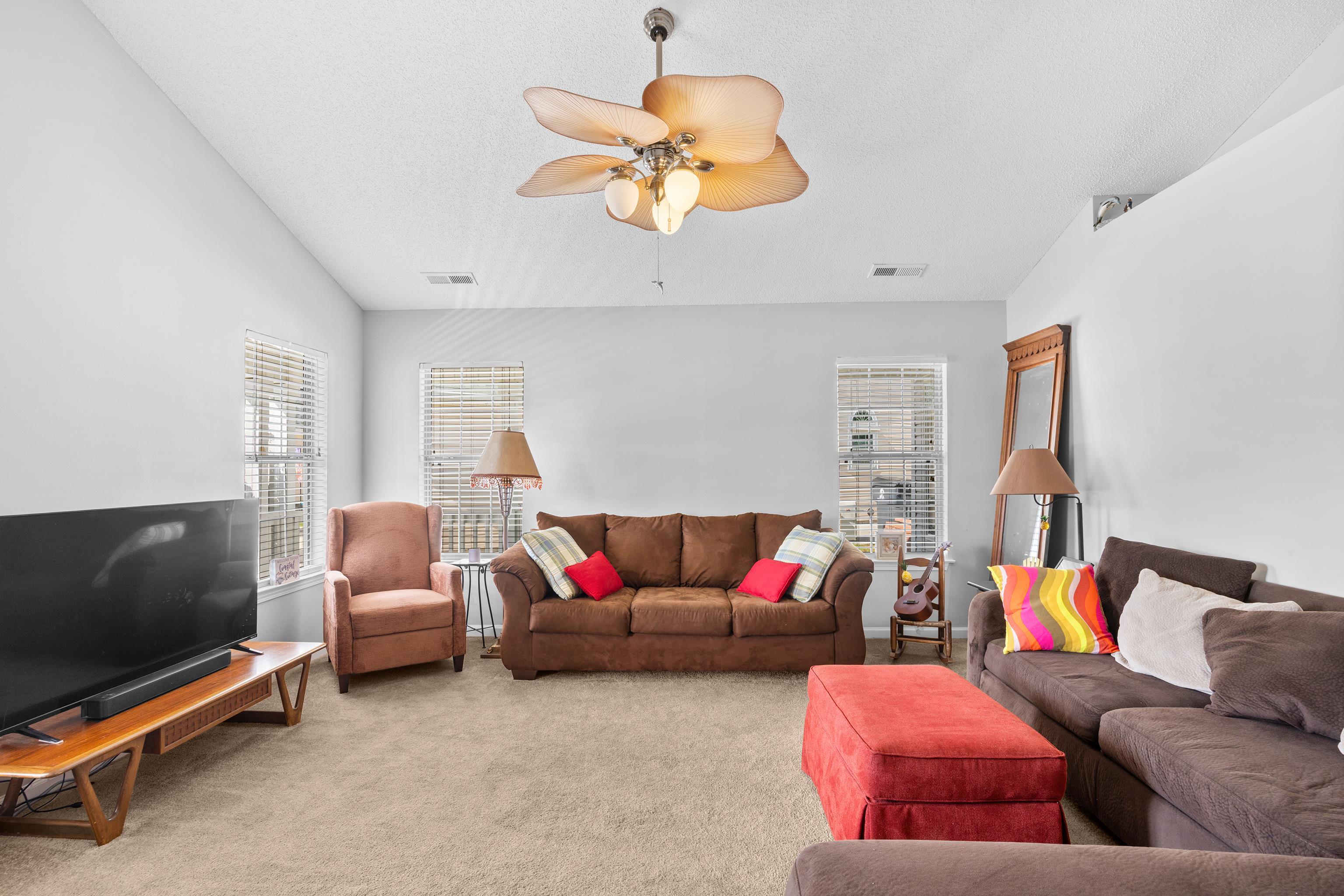 1534 Gulfstream Ct. Property Photo 10