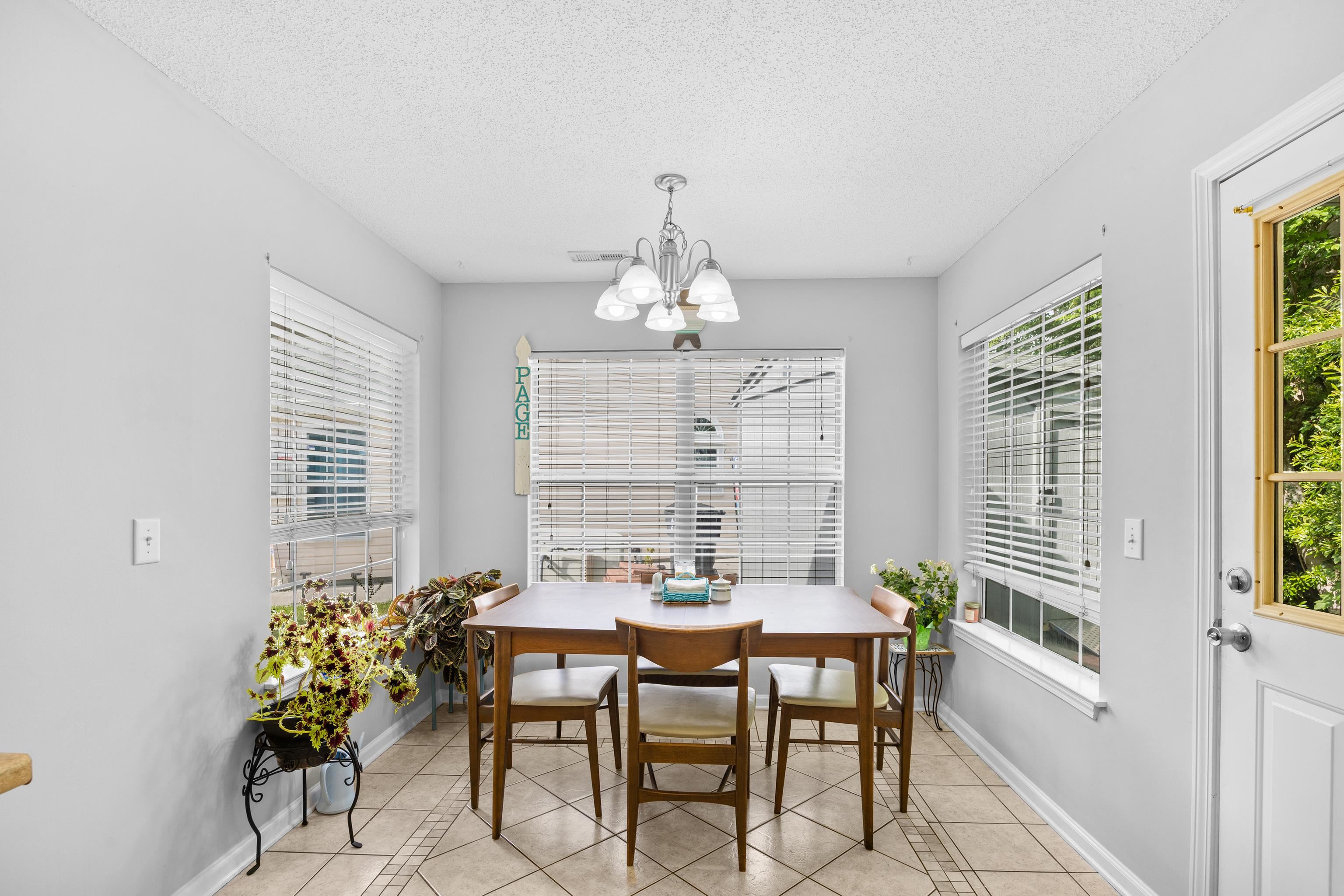 1534 Gulfstream Ct. Property Photo 17