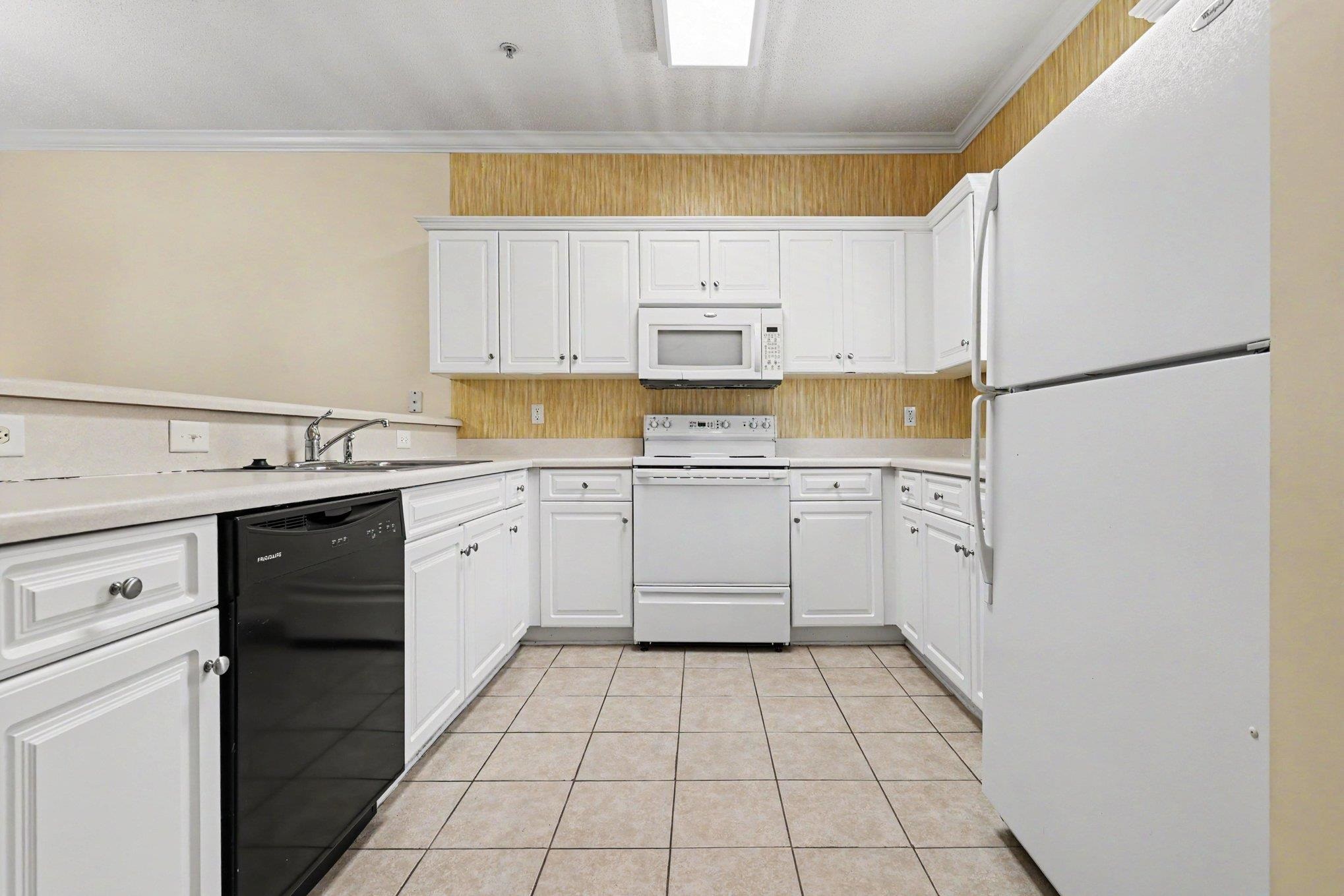 332 Kiskadee Loop Property Photo 12