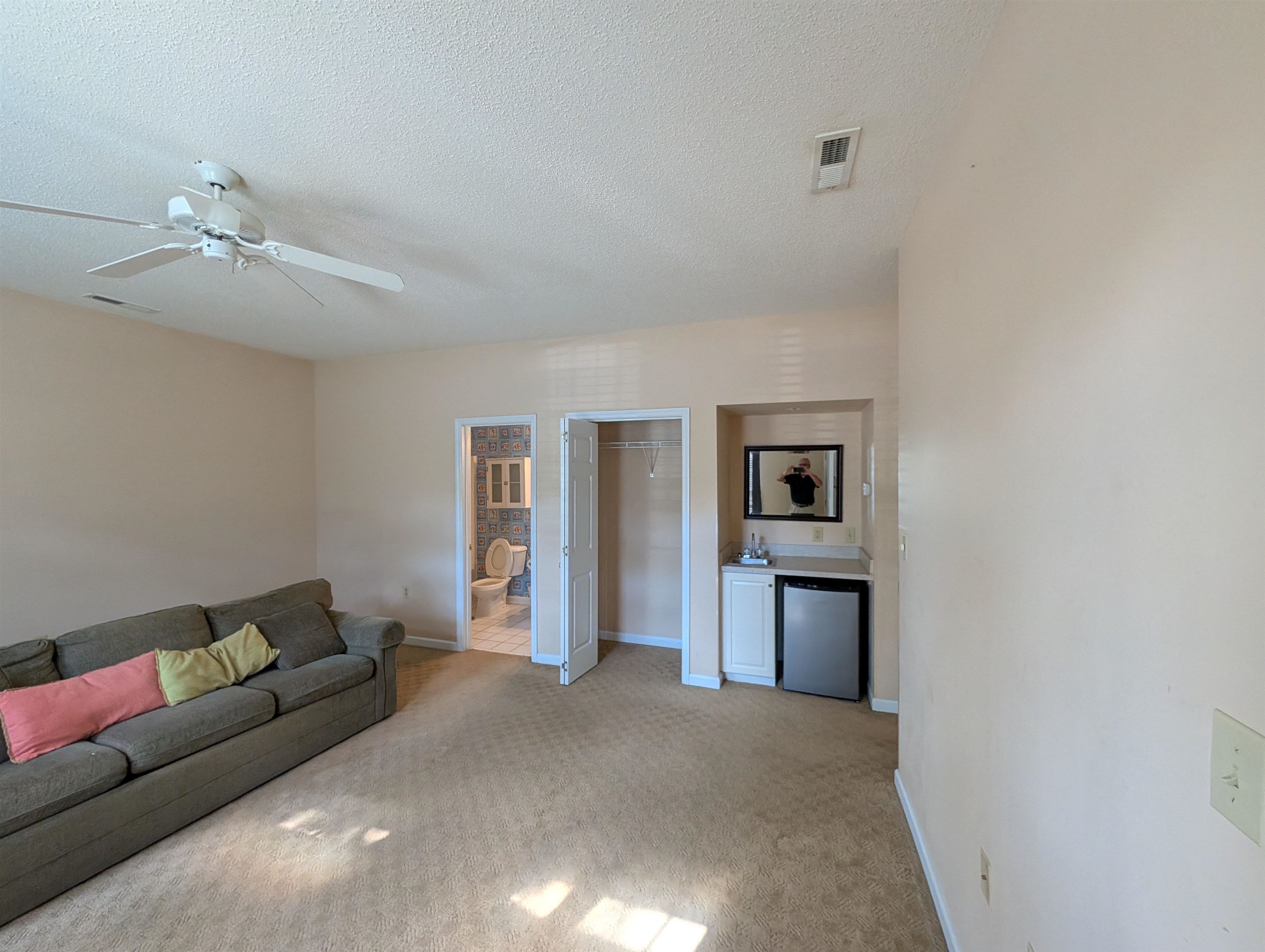 100 Scotch Broom Dr. Property Photo 9