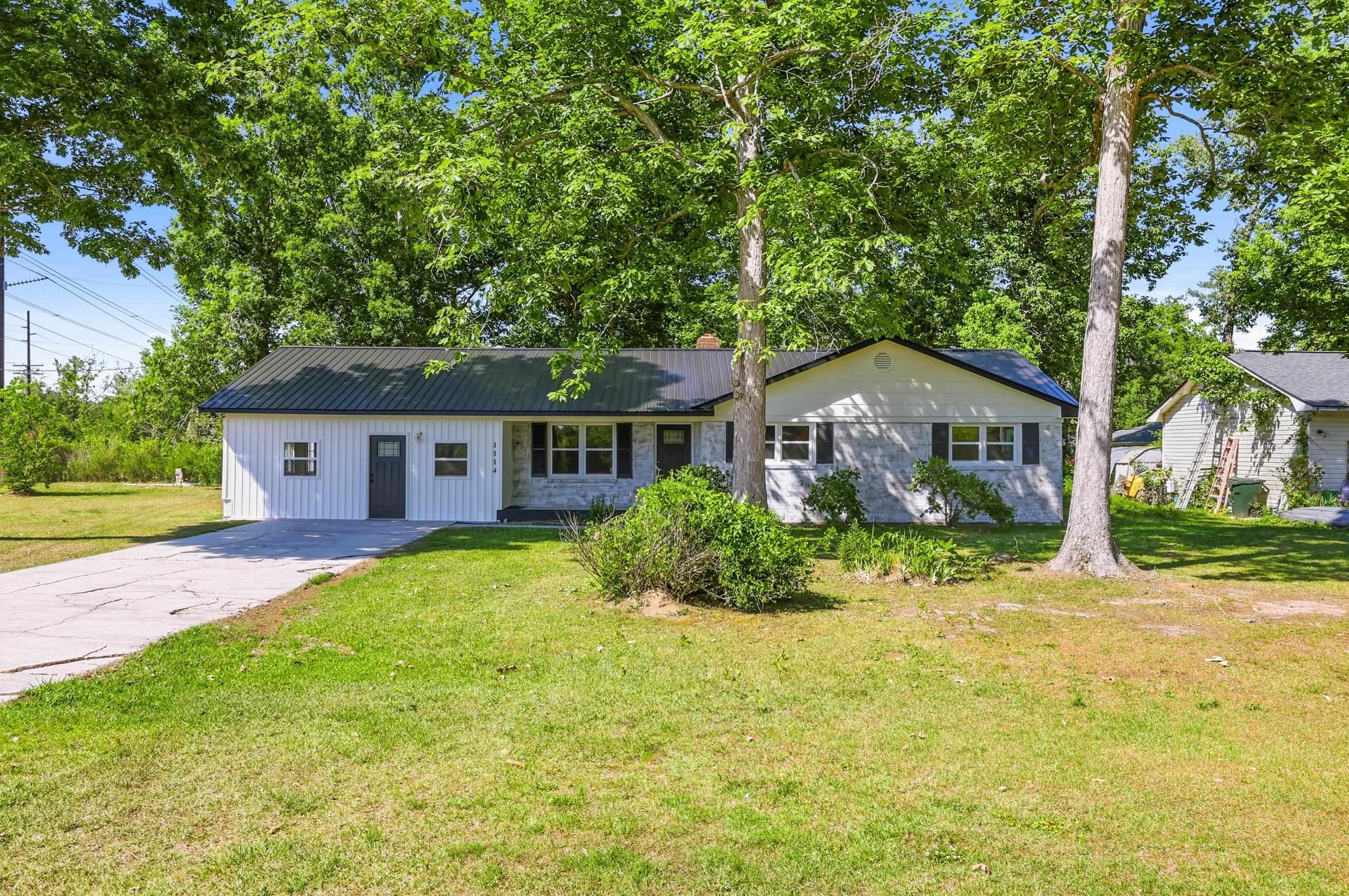 1114 Chicora Blvd. Property Photo 1