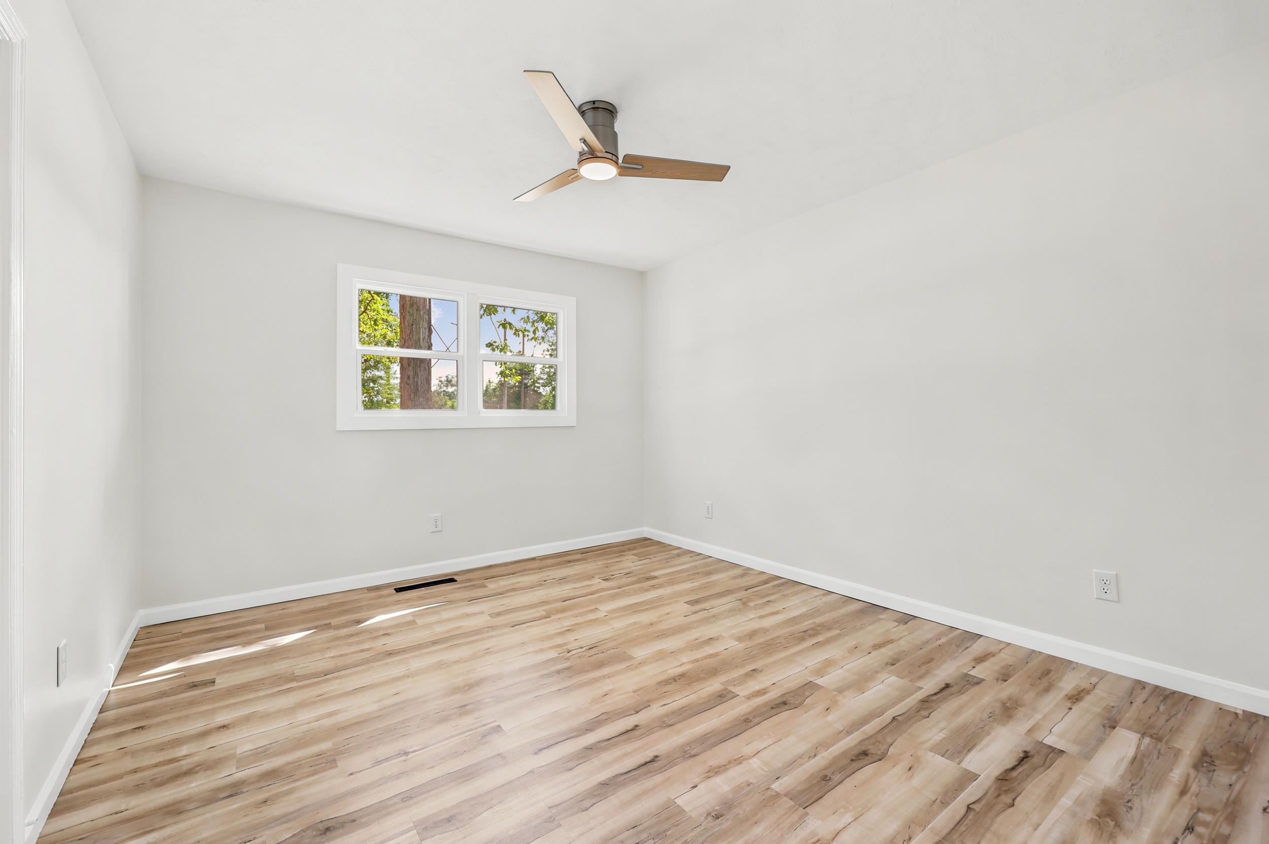 1114 Chicora Blvd. Property Photo 17