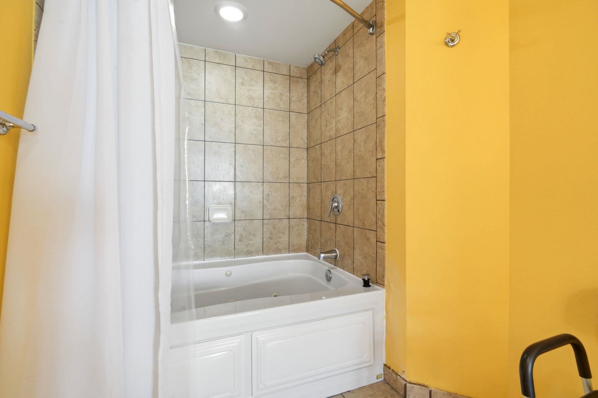 5300 N Ocean Blvd. Property Photo 16