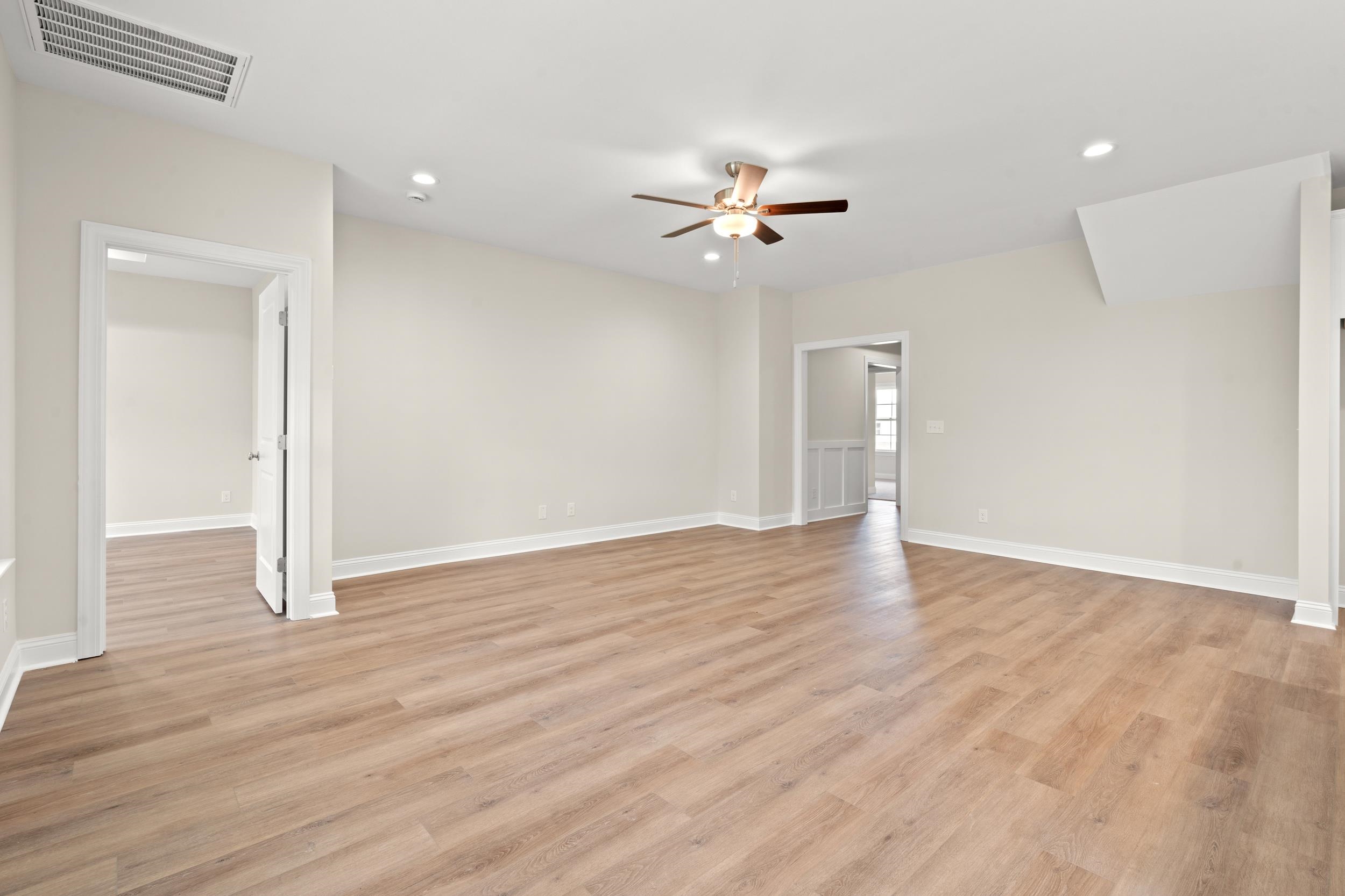 5109 Water Breeze Ct. Property Photo 4