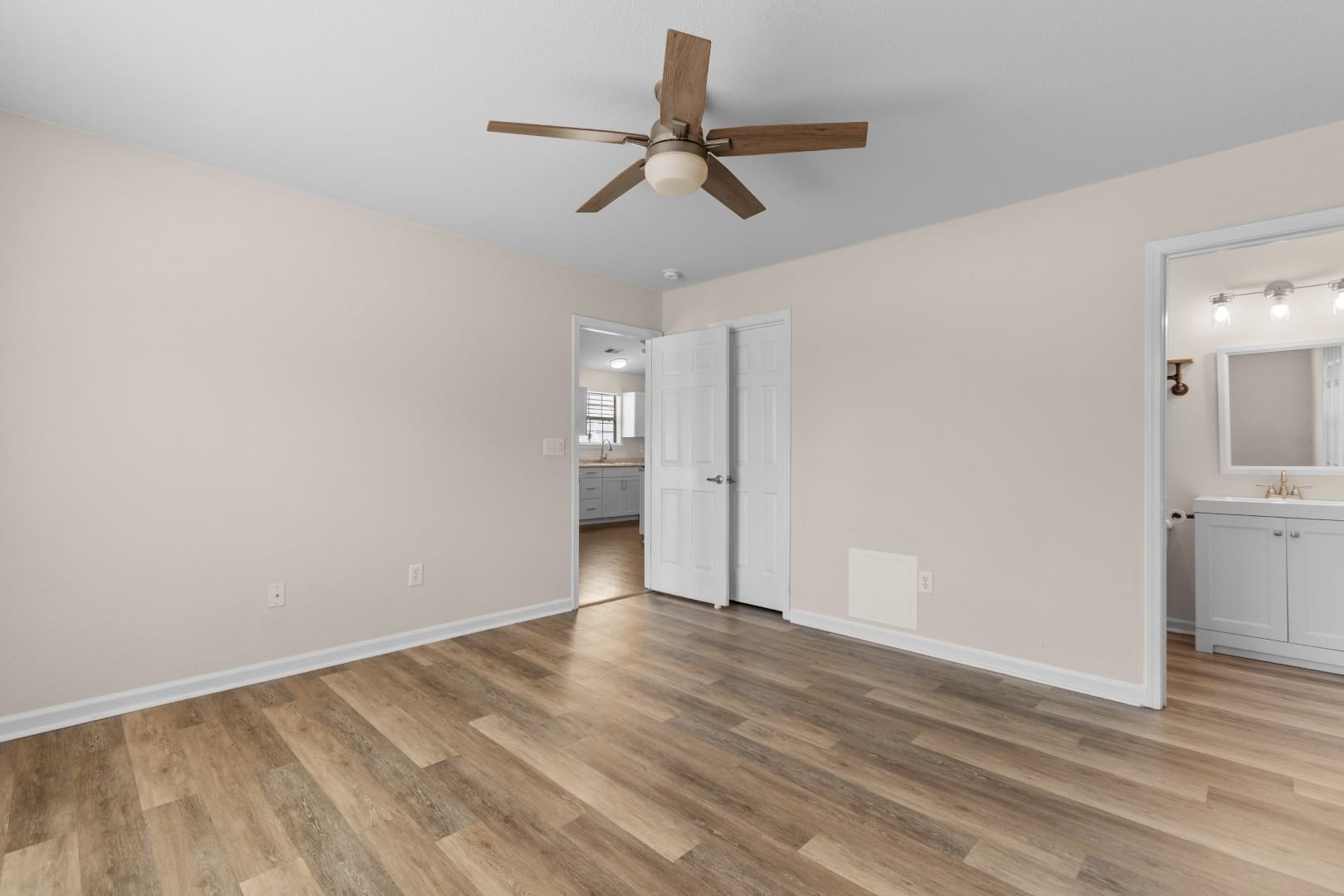 833 Silvercrest Dr. Property Photo 18