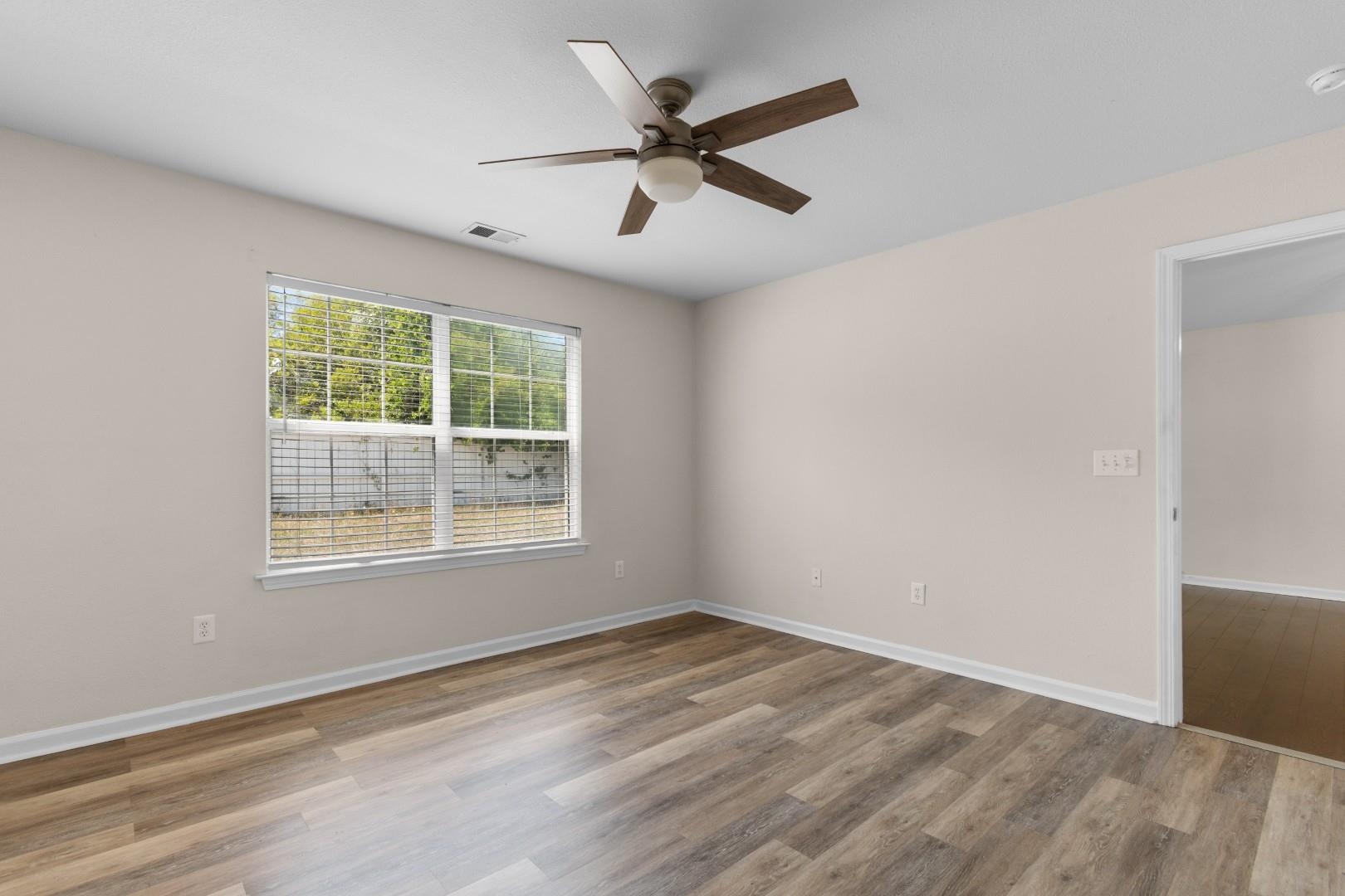 833 Silvercrest Dr. Property Photo 19