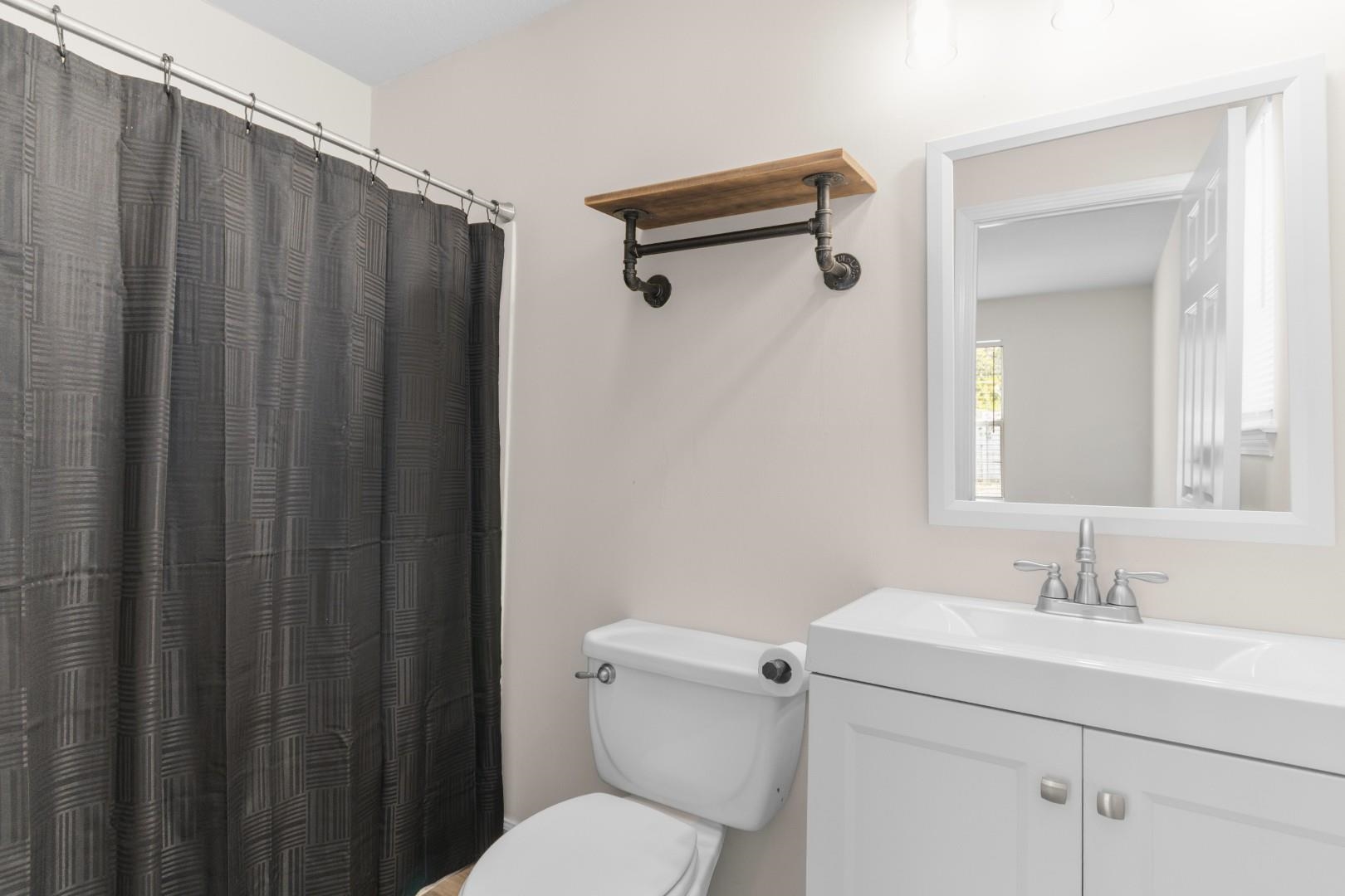 833 Silvercrest Dr. Property Photo 20