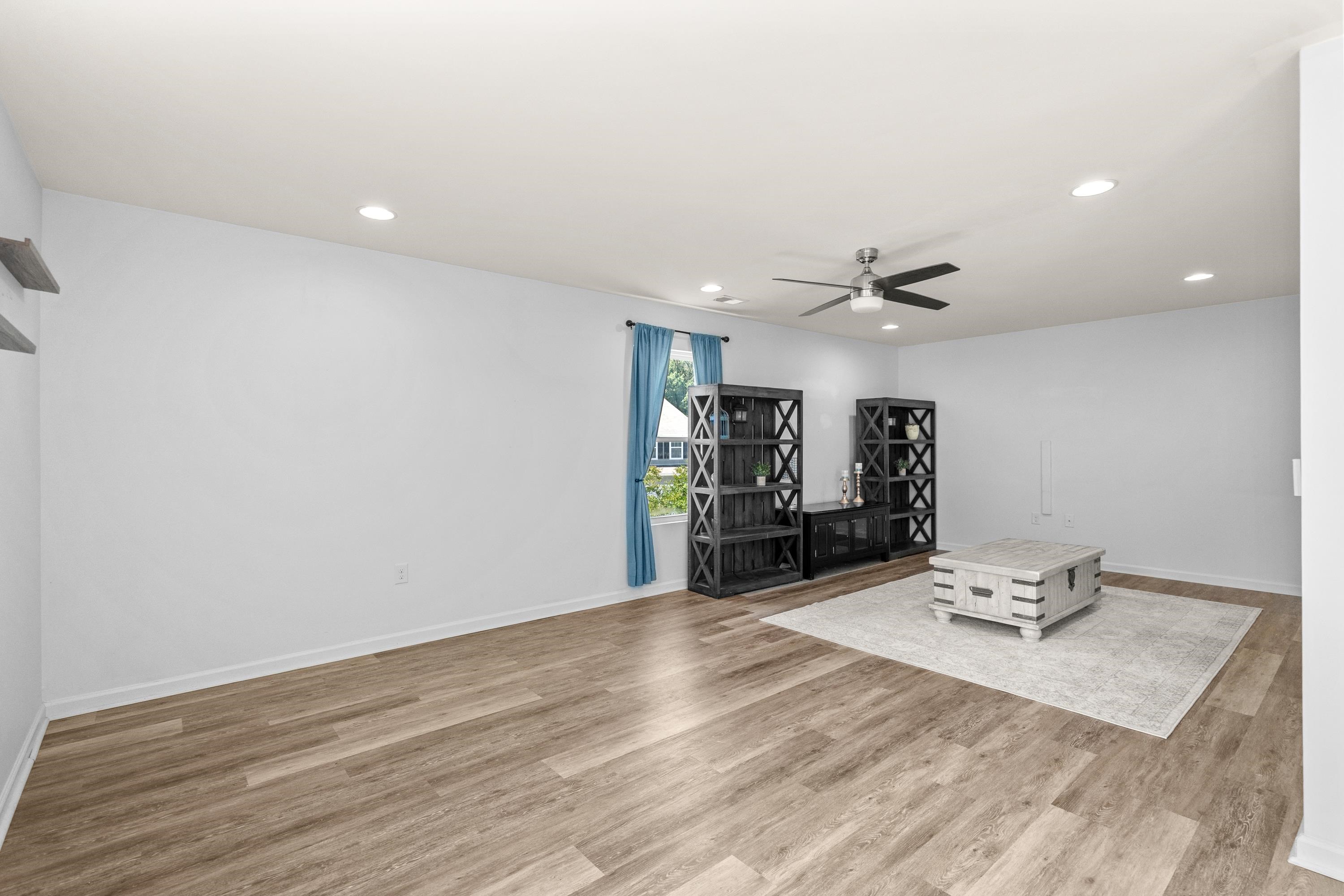 2642 Great Scott Dr. Property Photo 32