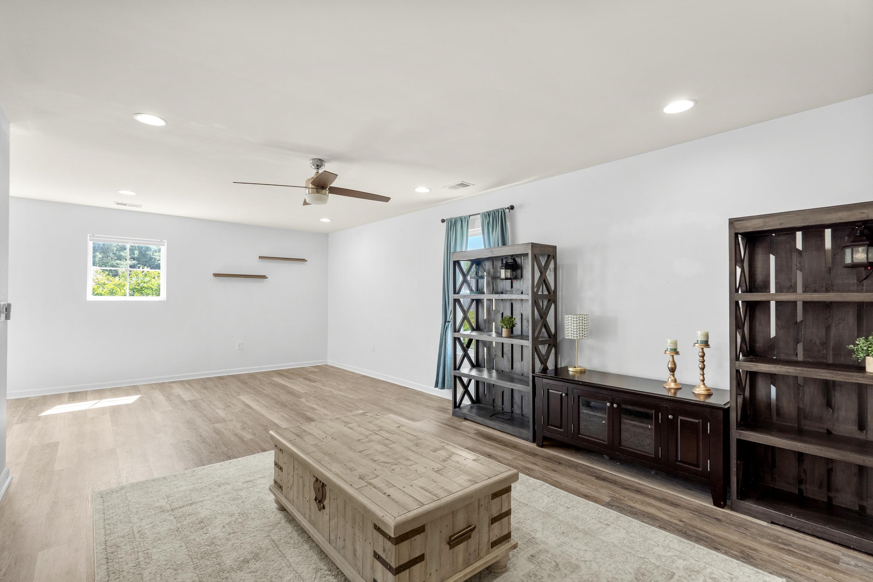 2642 Great Scott Dr. Property Photo 34