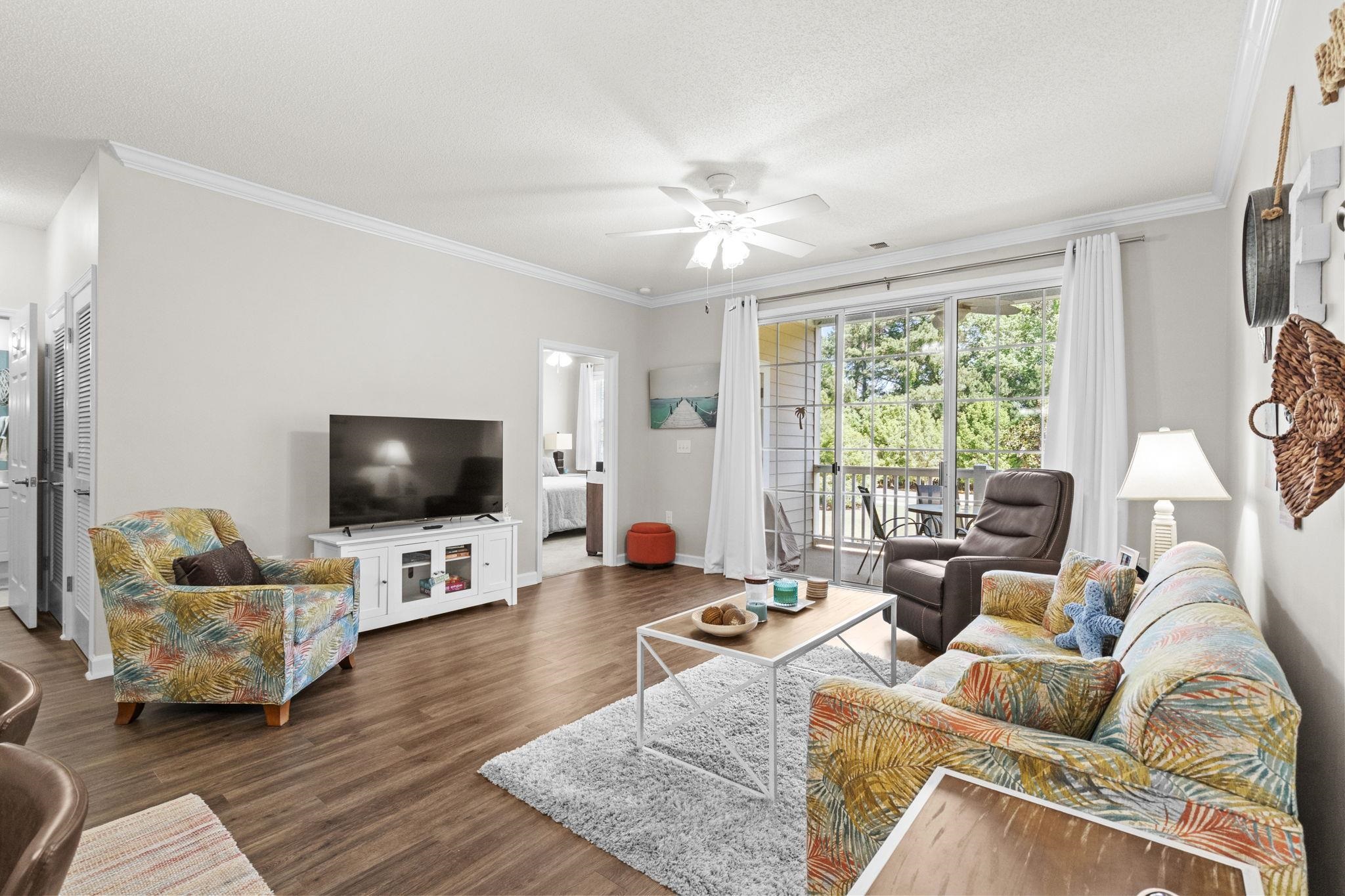 5825 Catalina Dr. Property Photo 10