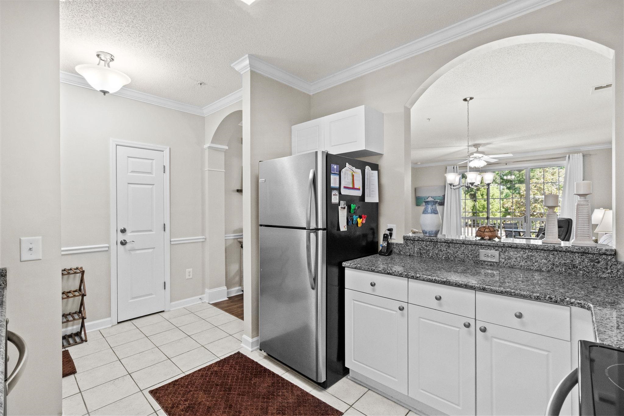 5825 Catalina Dr. Property Photo 20