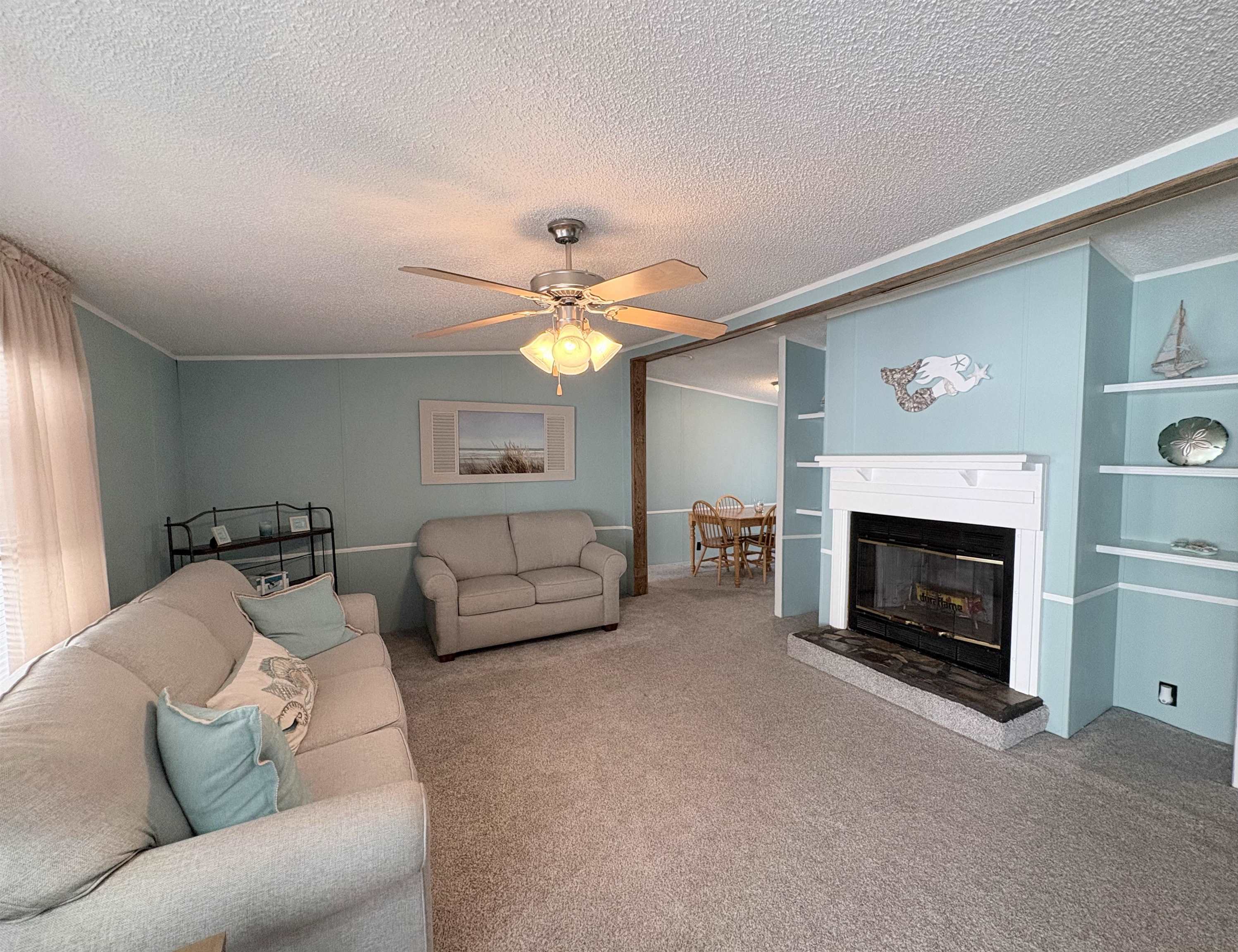 1567 Park Ln. Property Photo 5