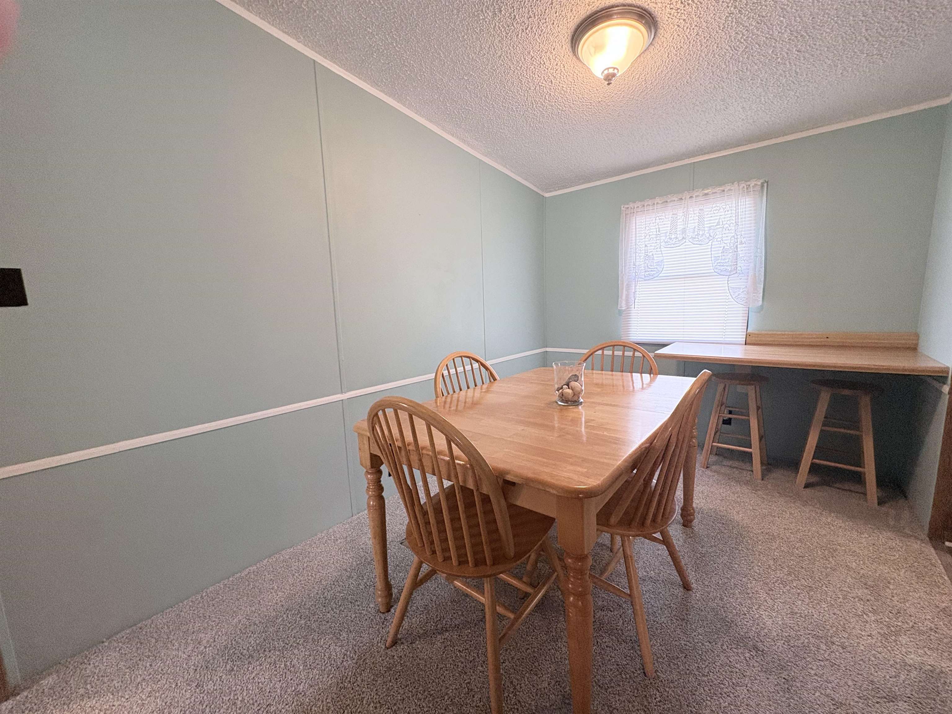 1567 Park Ln. Property Photo 7