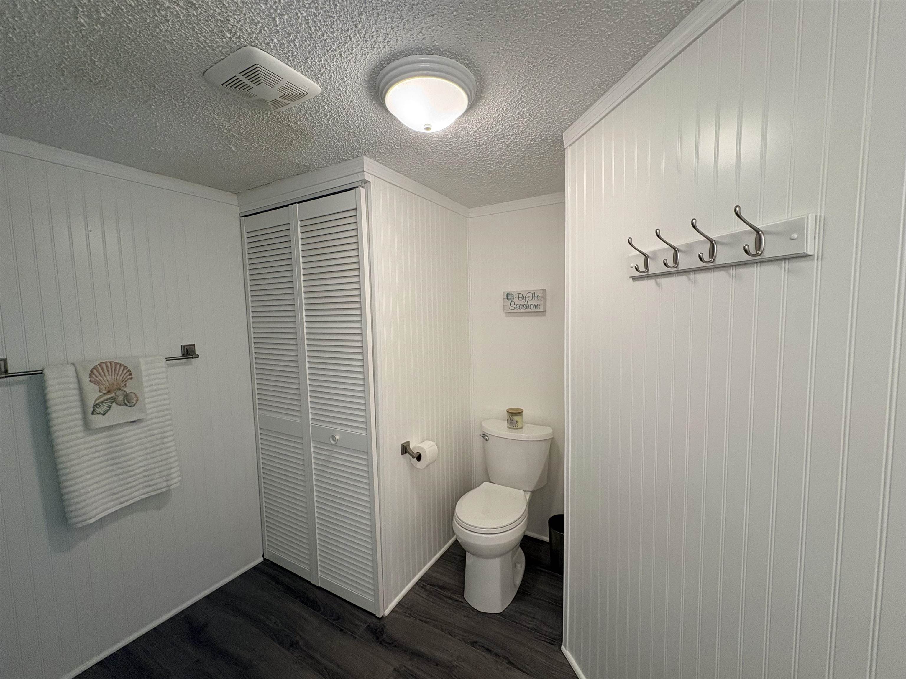 1567 Park Ln. Property Photo 13