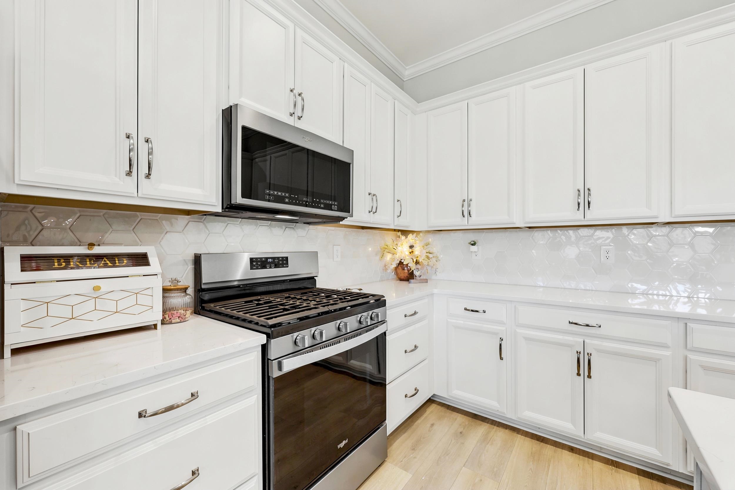 9038 Binnicker Dr. Property Photo 10