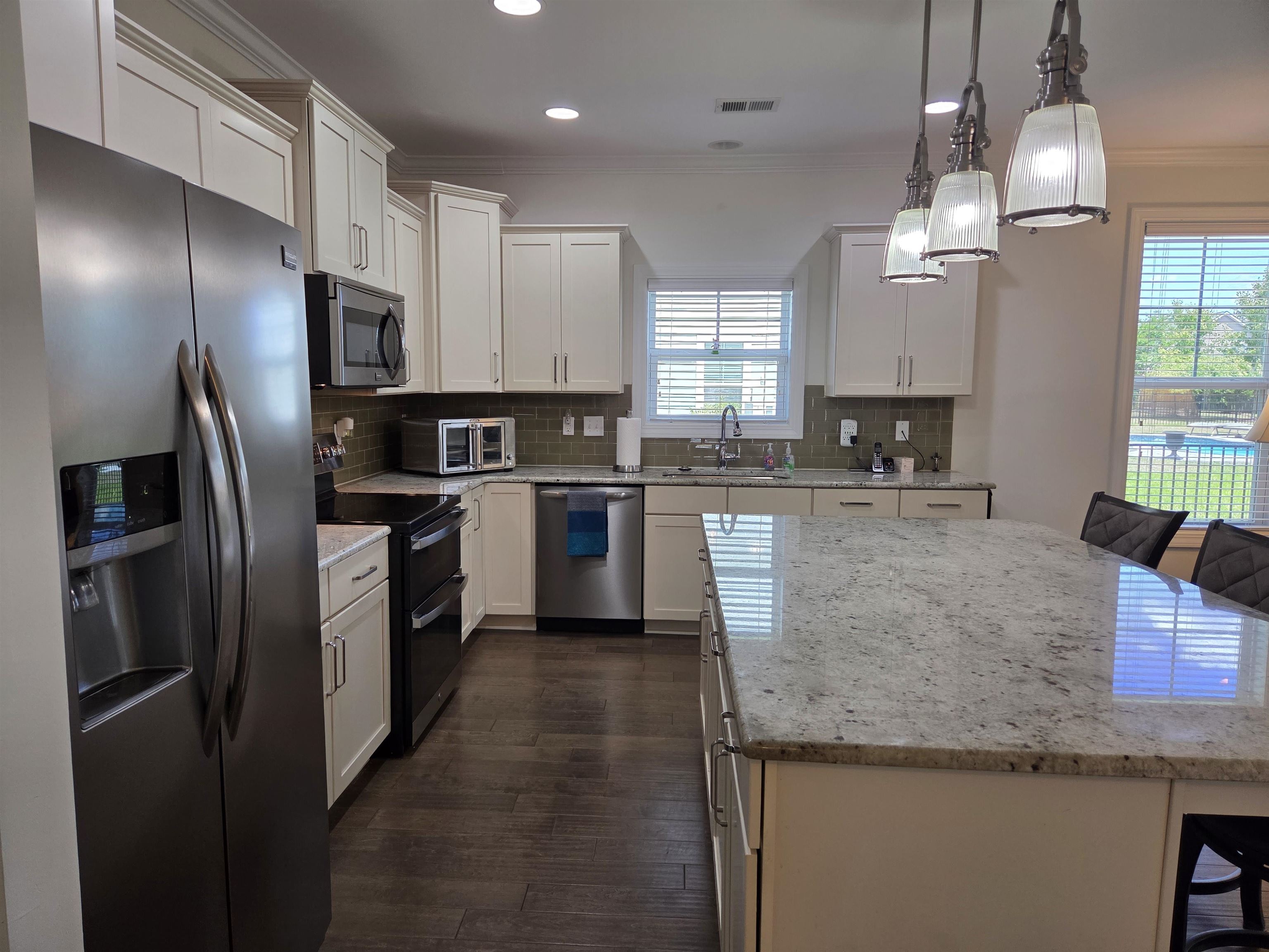 1000 Englemann Oak Dr. Property Photo 14