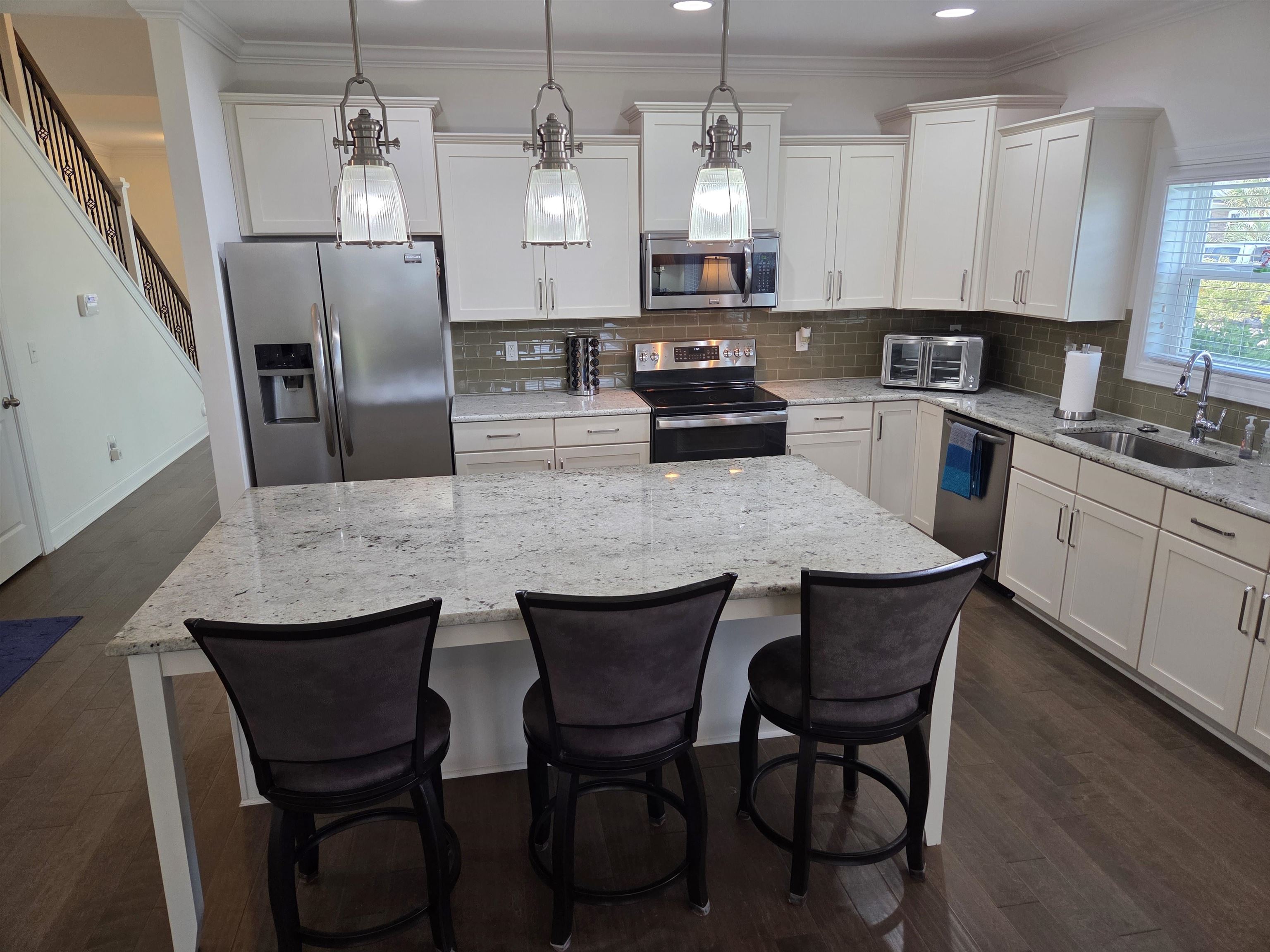 1000 Englemann Oak Dr. Property Photo 16
