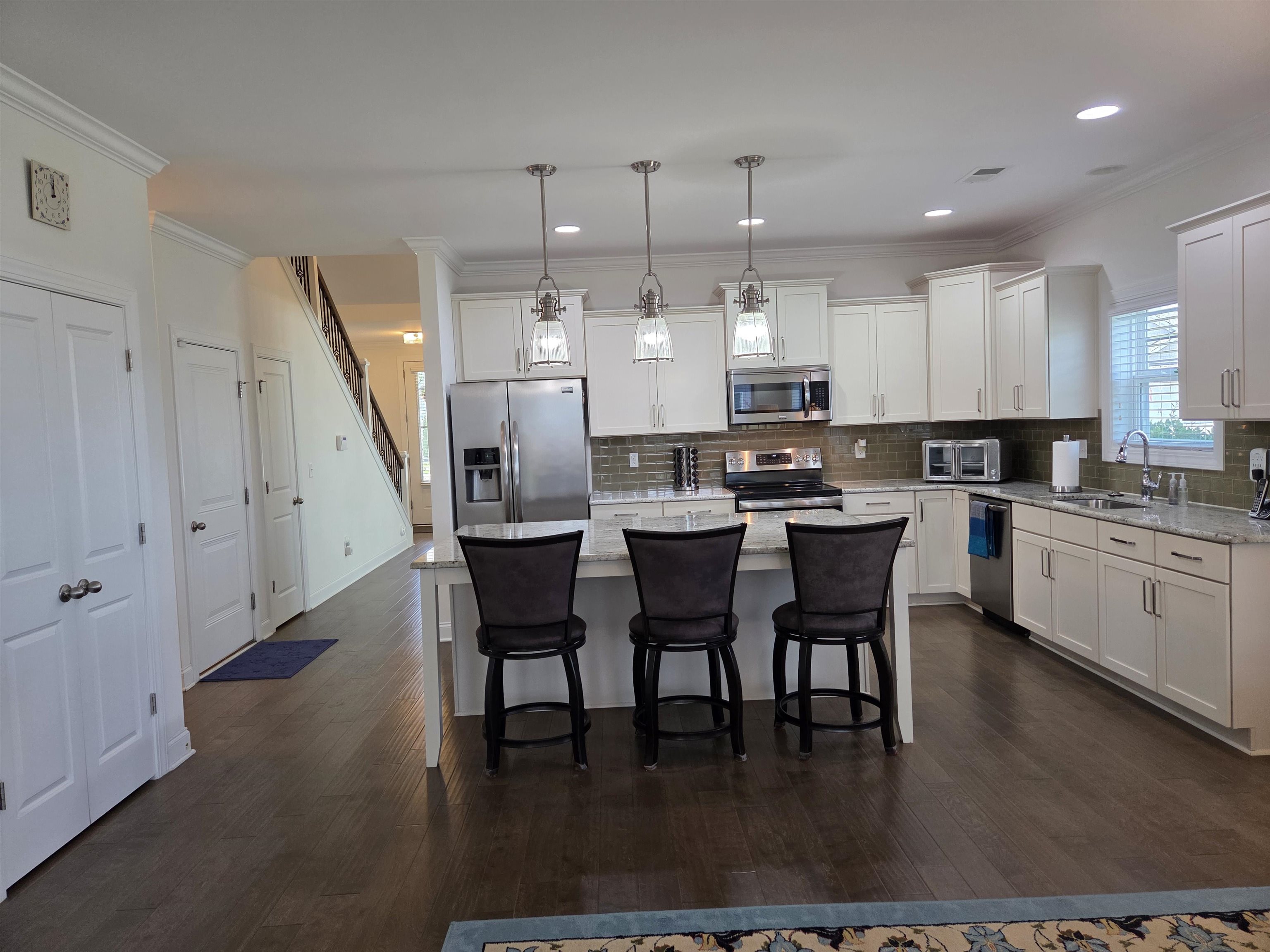 1000 Englemann Oak Dr. Property Photo 17