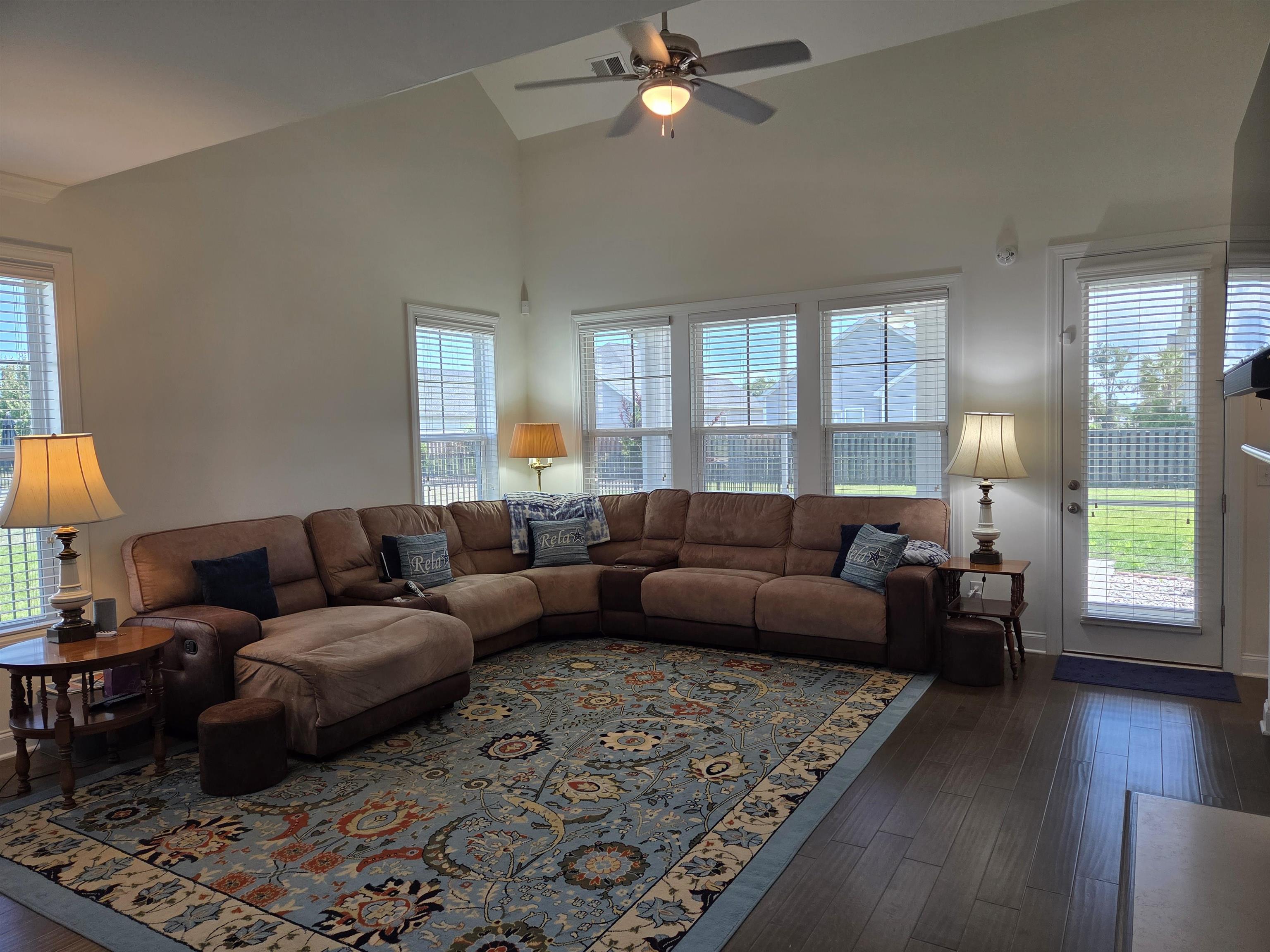 1000 Englemann Oak Dr. Property Photo 26