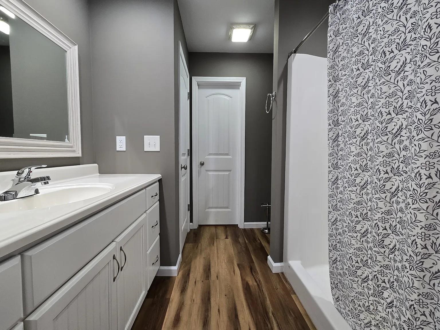 5177 Berkeley Ct. Property Photo 9