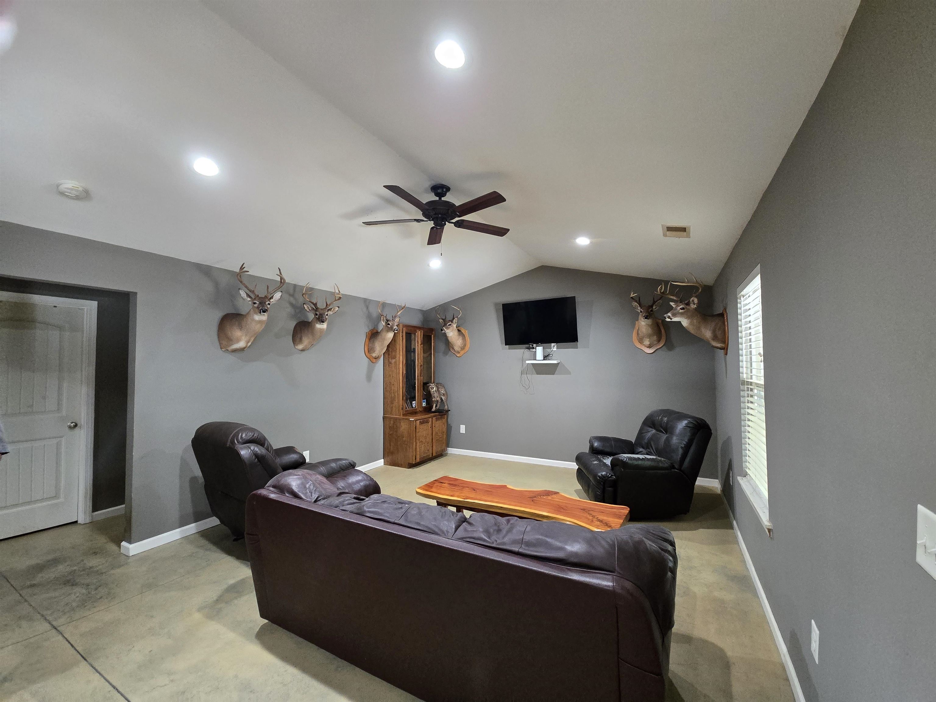 5177 Berkeley Ct. Property Photo 33