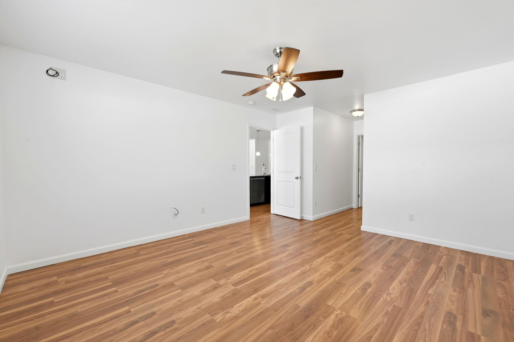 430 Quinta St. Property Photo 15