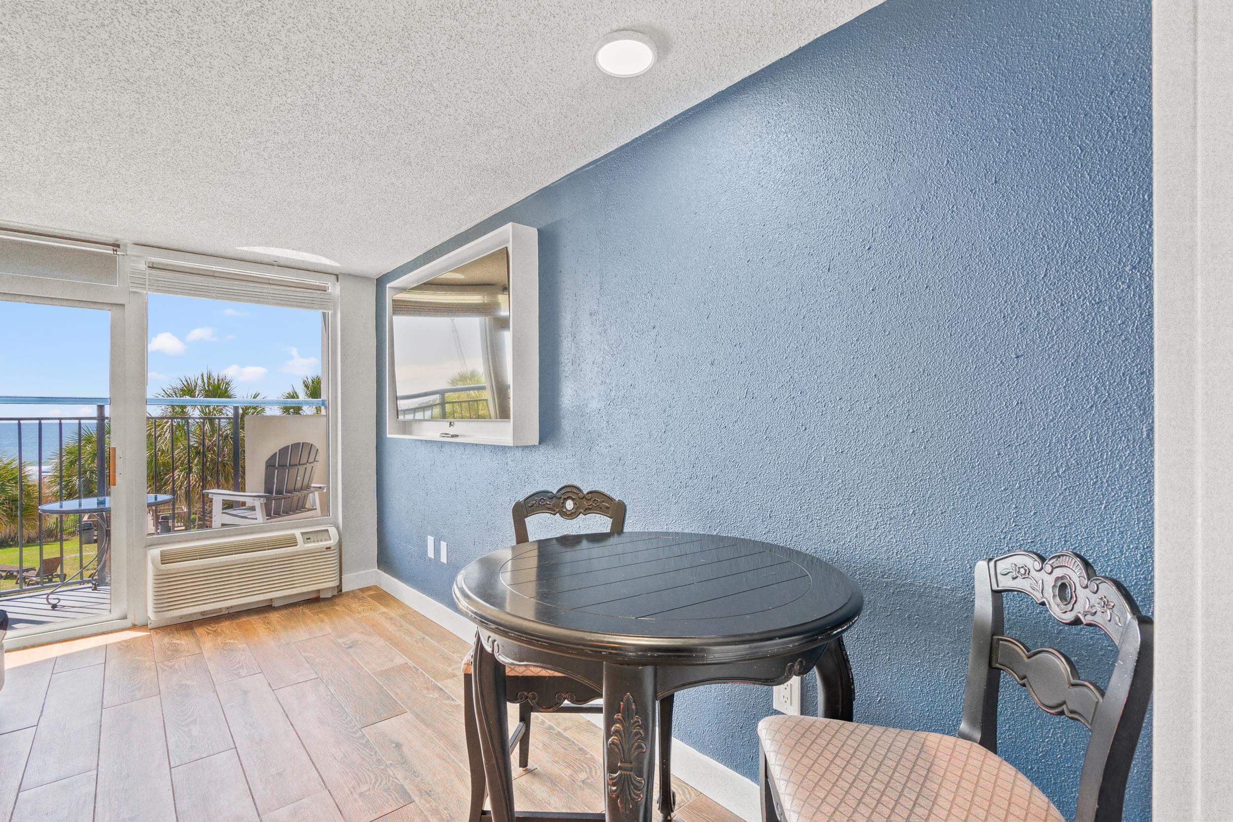 2300 Ocean Blvd. N Property Photo 12