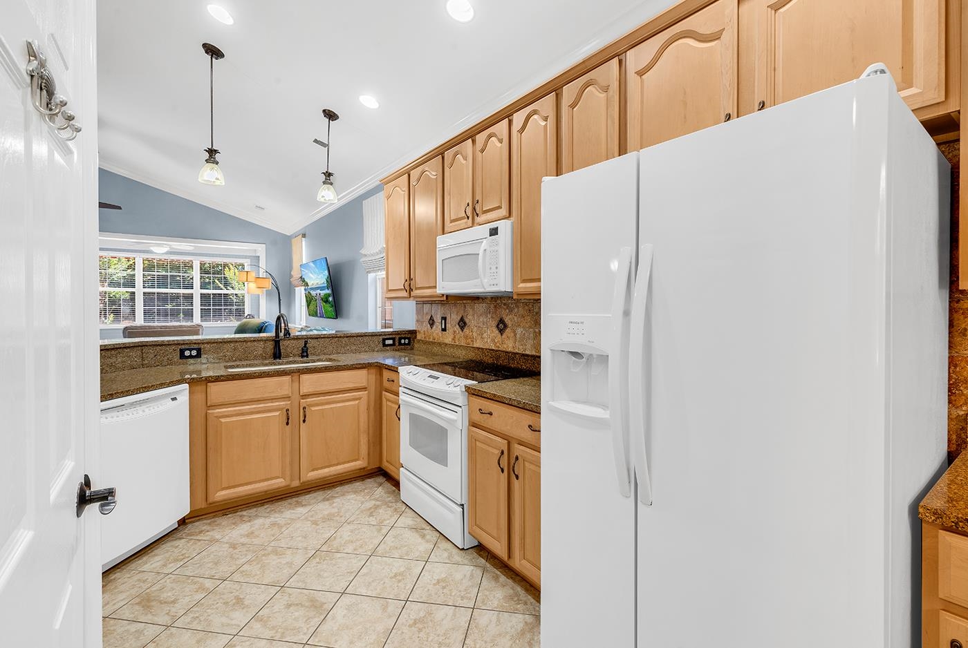 862 Laquinta Loop Property Photo 11