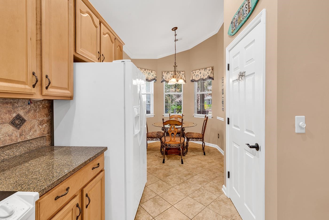 862 Laquinta Loop Property Photo 12