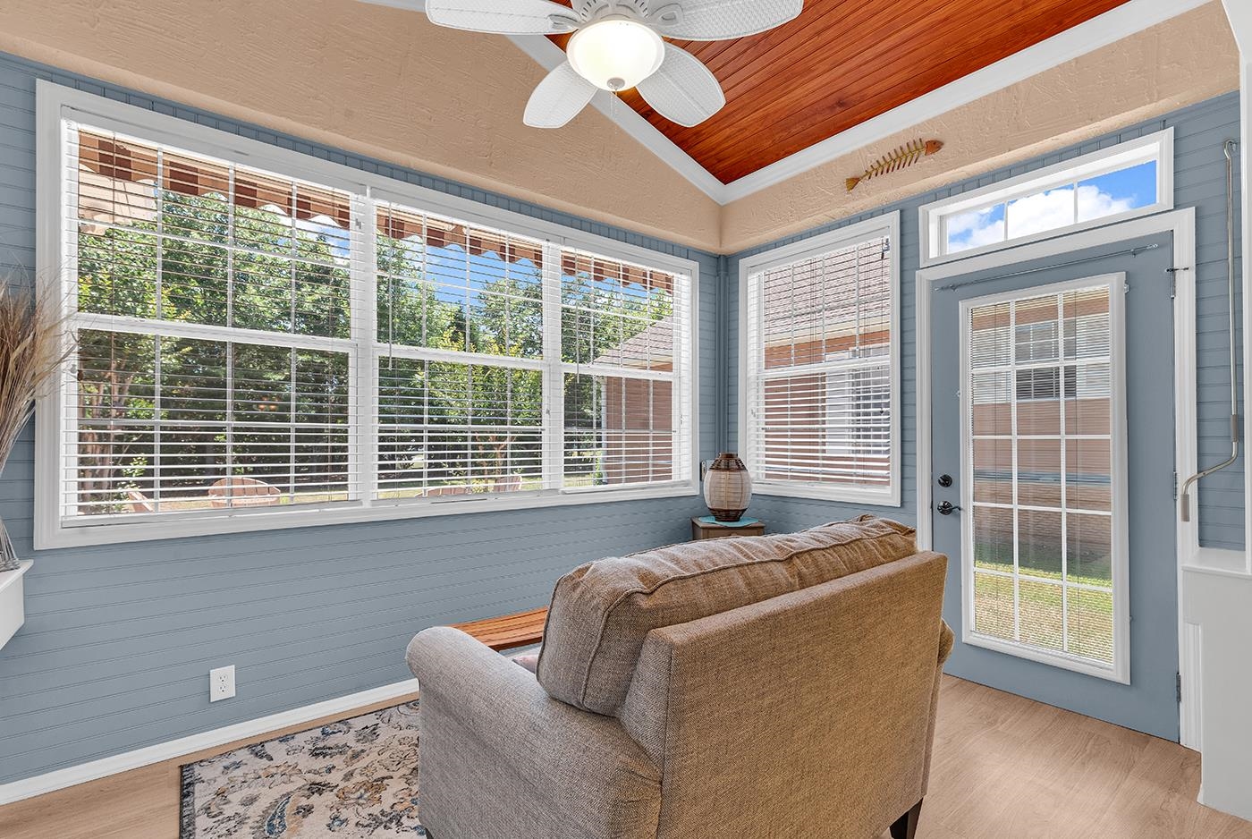 862 Laquinta Loop Property Photo 15