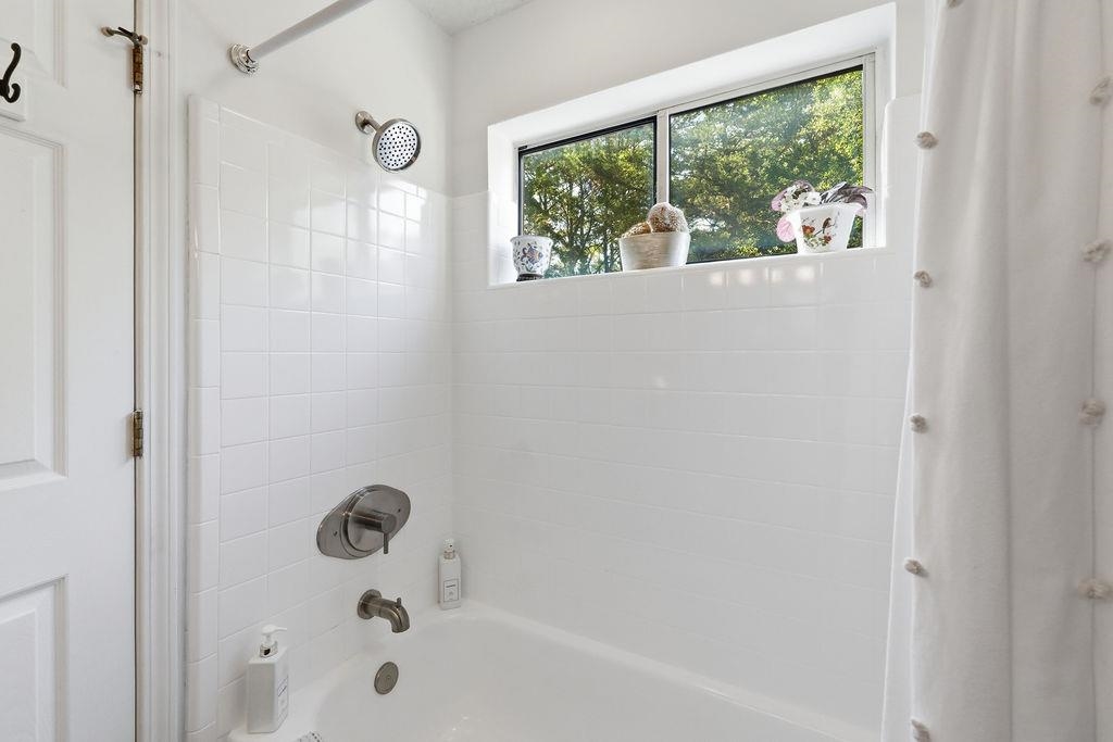 4601 Greenbriar Dr. Property Photo 28
