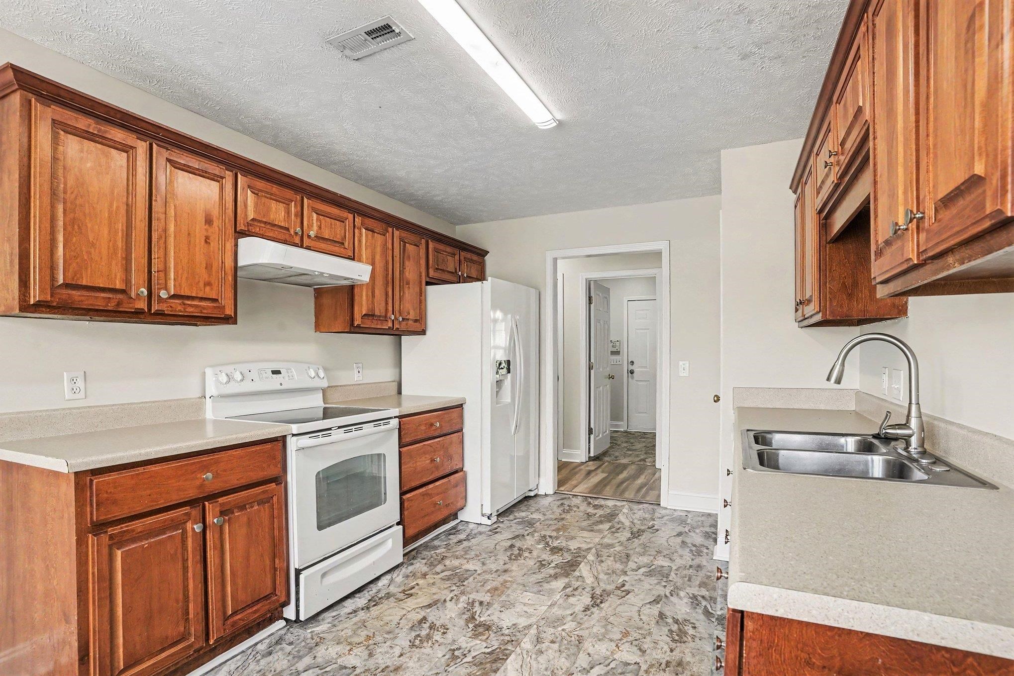 970 Eaglet Circle Property Photo 11