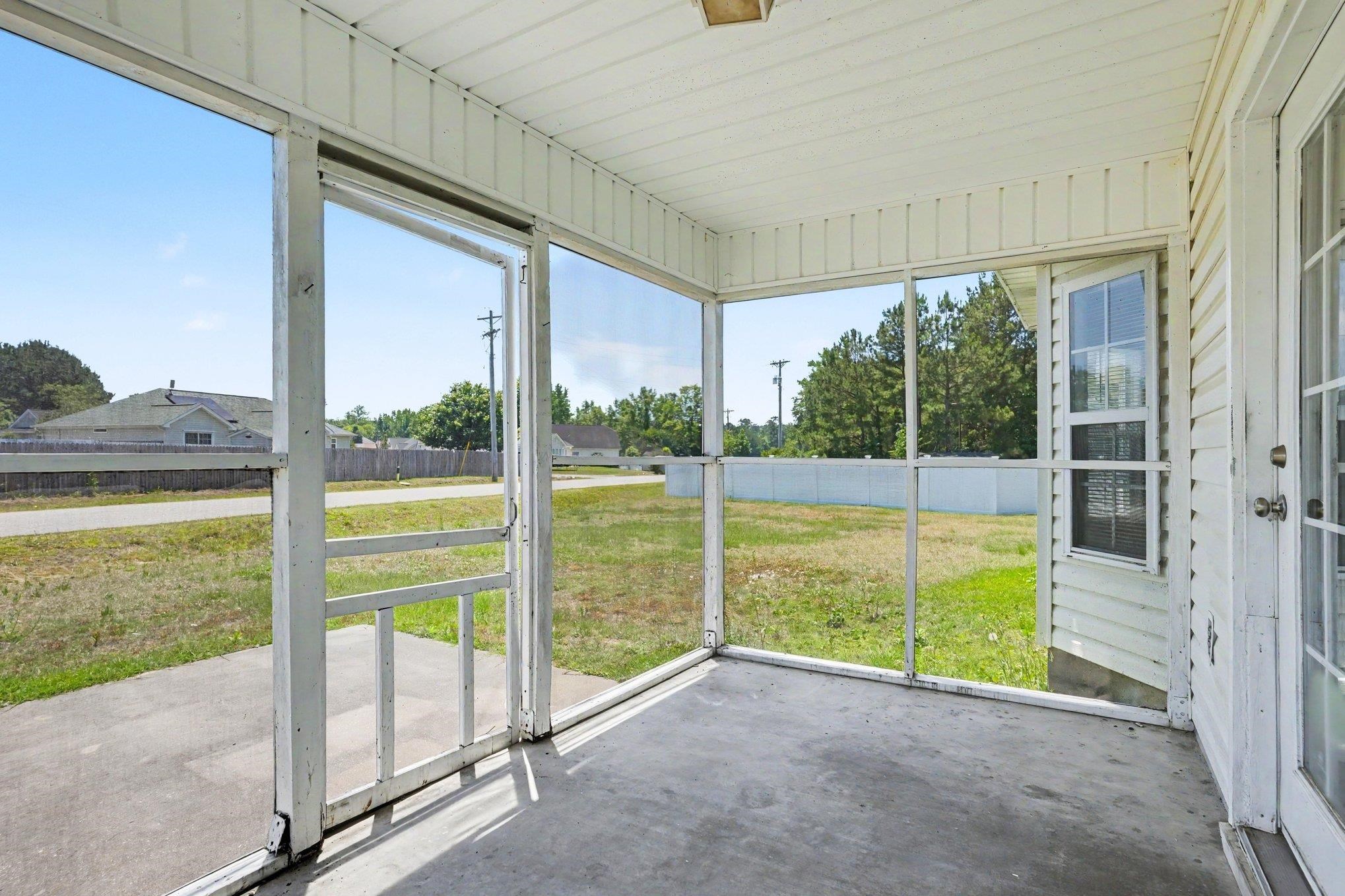 970 Eaglet Circle Property Photo 26