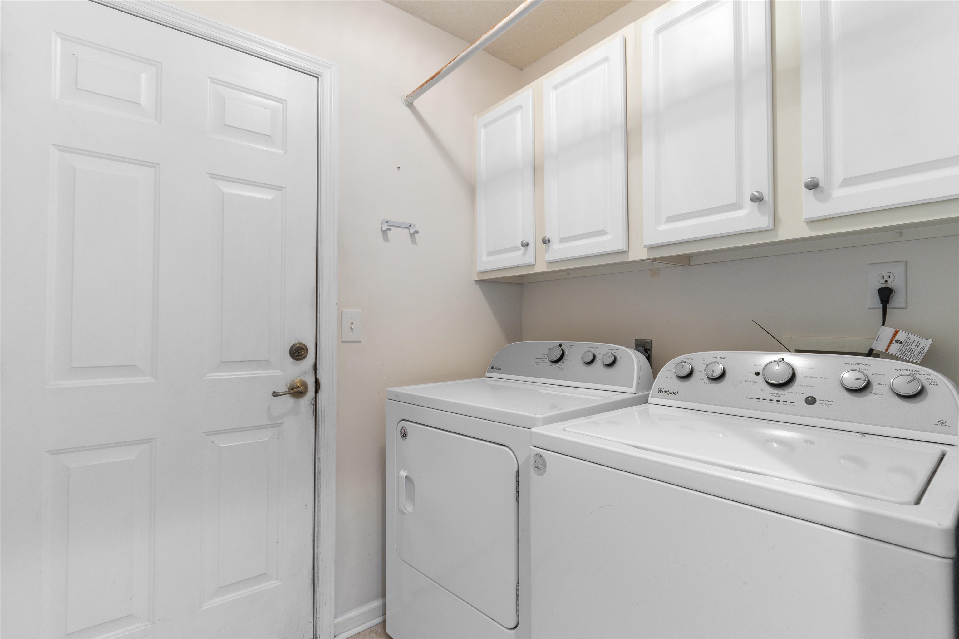 102 Walnut Circle Property Photo 33