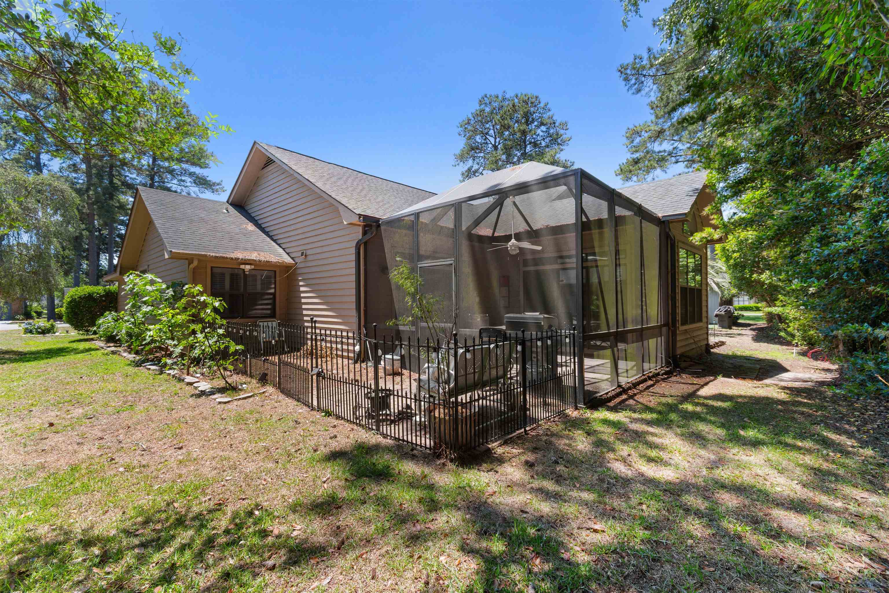 102 Walnut Circle Property Photo 36