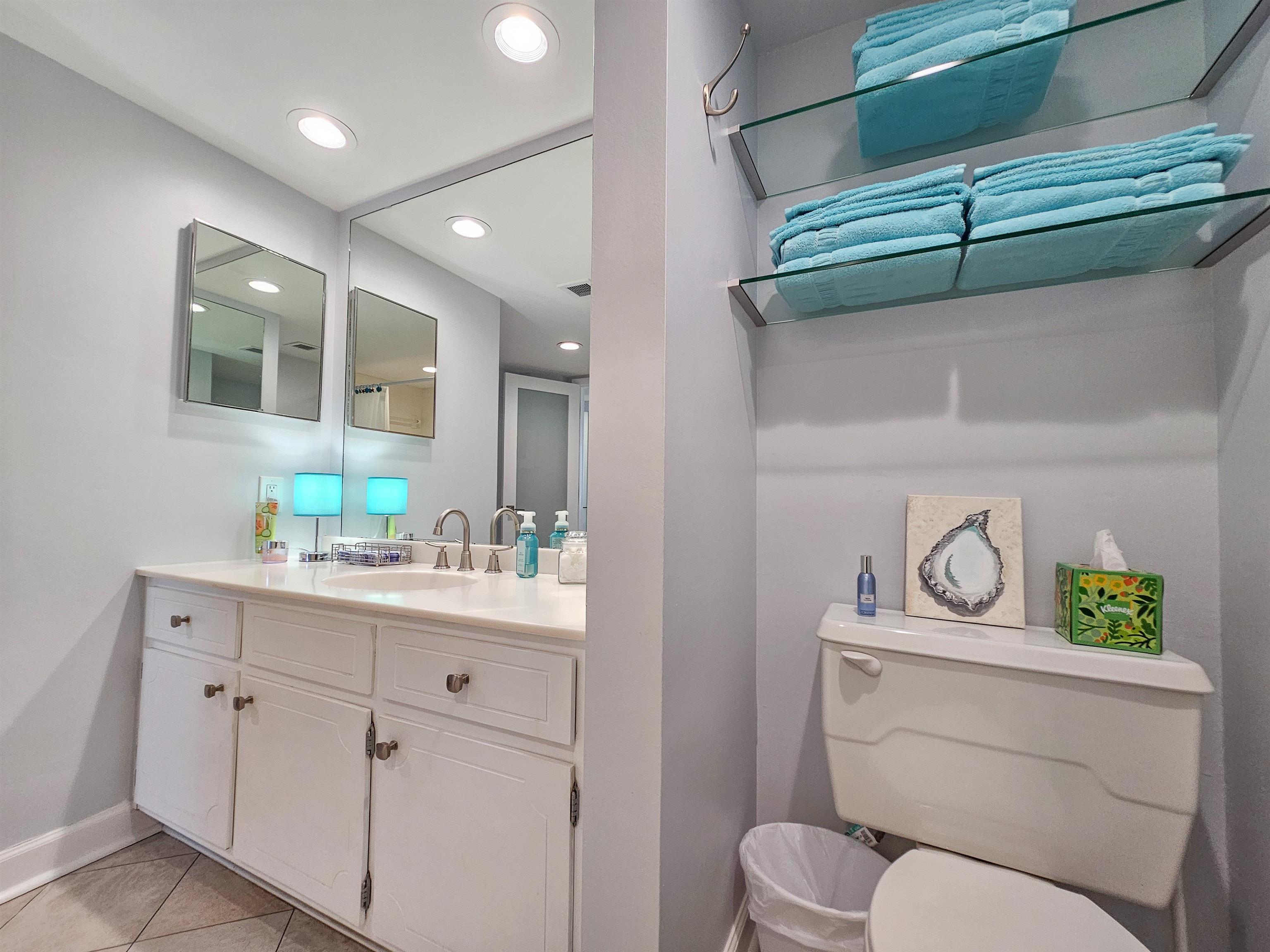 9650 Shore Dr. Property Photo 32